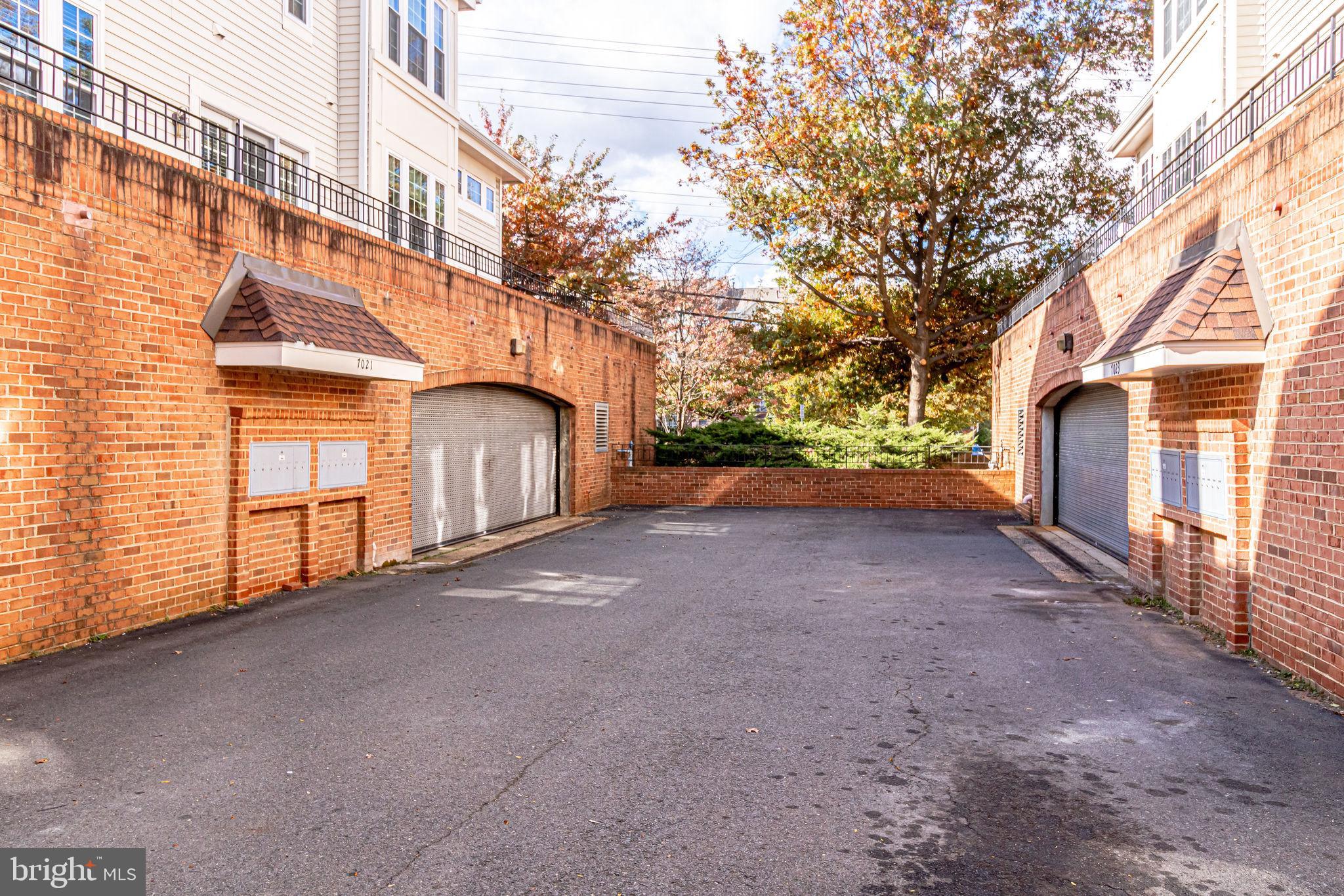 GATES OF WESTFALLS - Residential