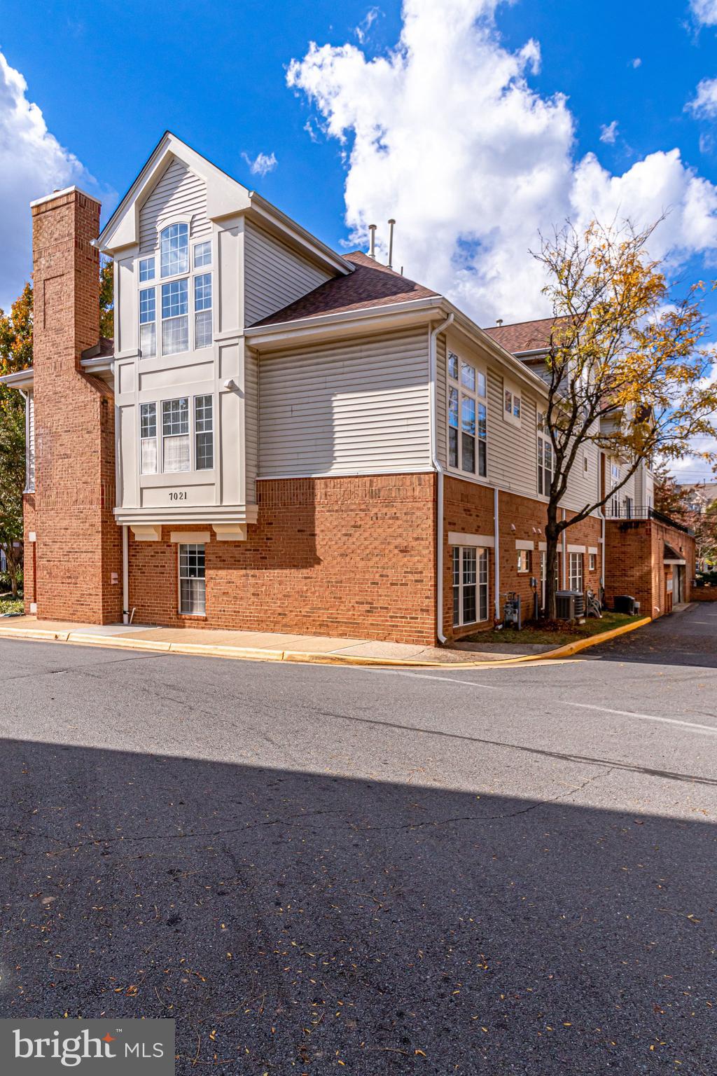 GATES OF WESTFALLS - Residential