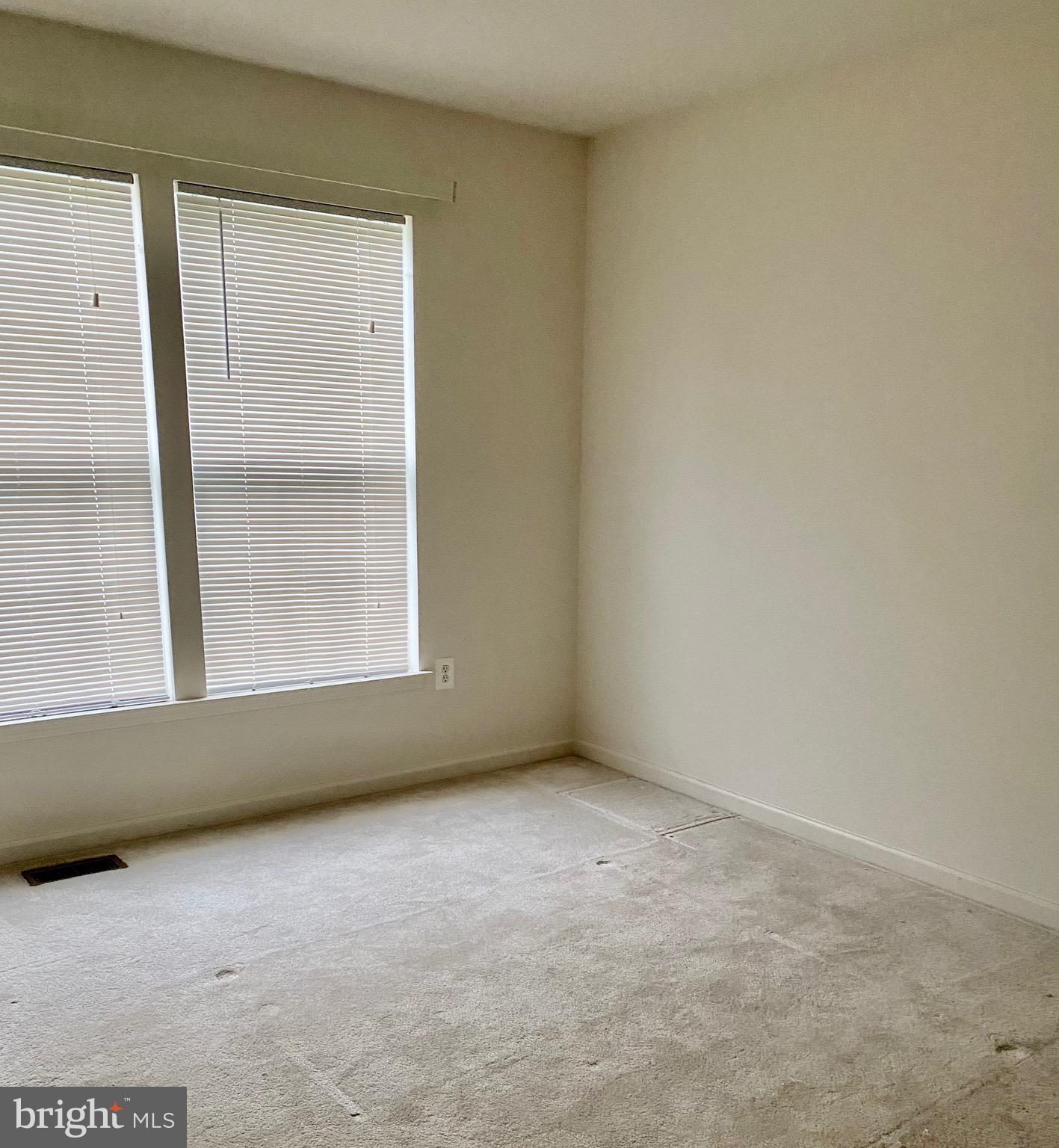 THE VILLAGES AT WELLINGTON - Residential Lease