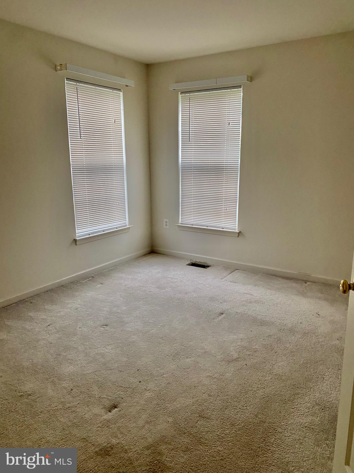 THE VILLAGES AT WELLINGTON - Residential Lease