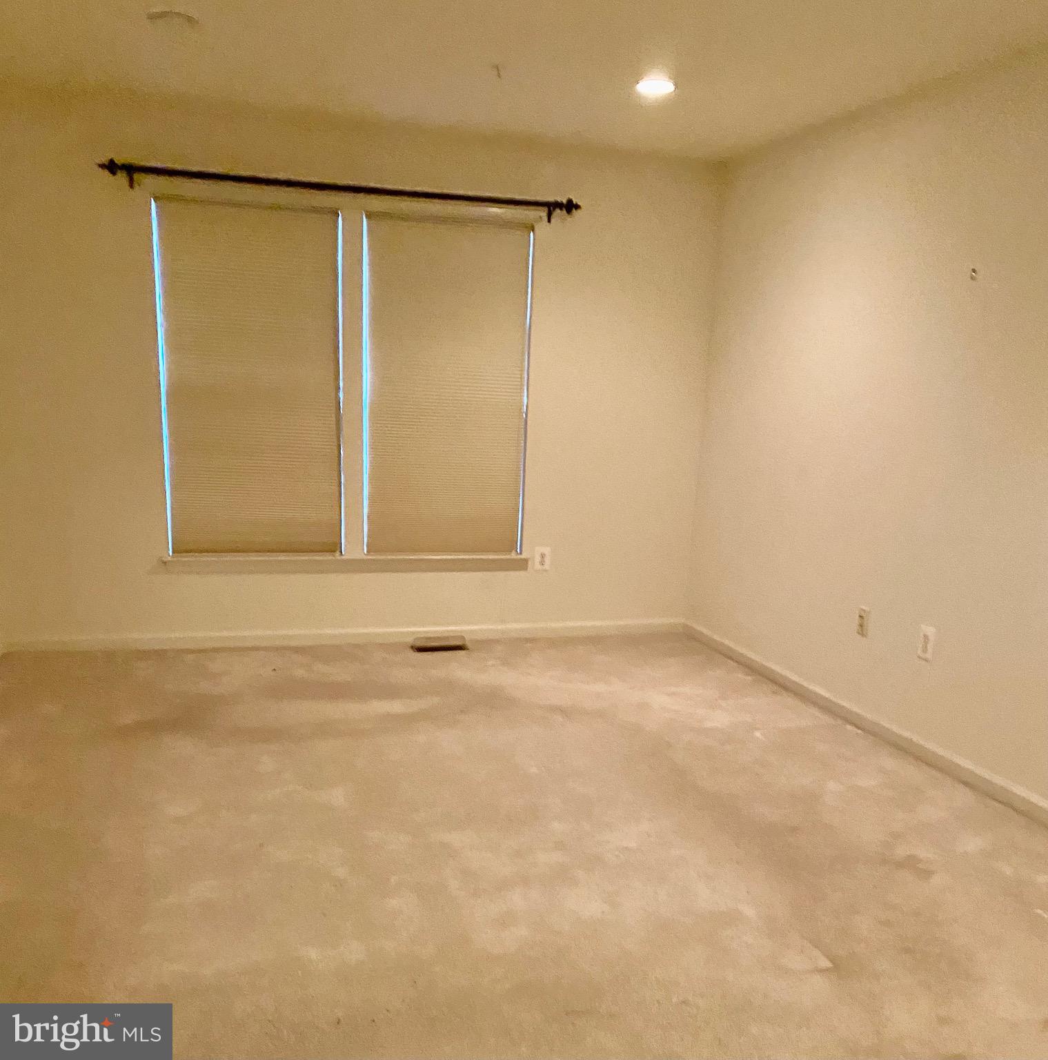 THE VILLAGES AT WELLINGTON - Residential Lease