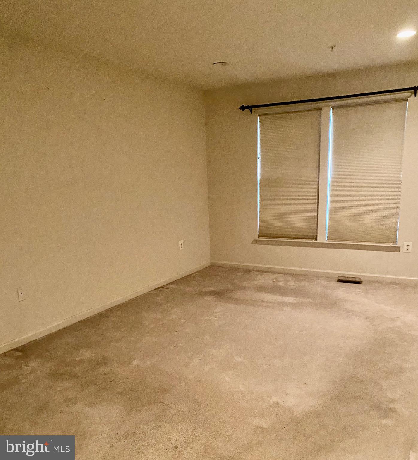 THE VILLAGES AT WELLINGTON - Residential Lease