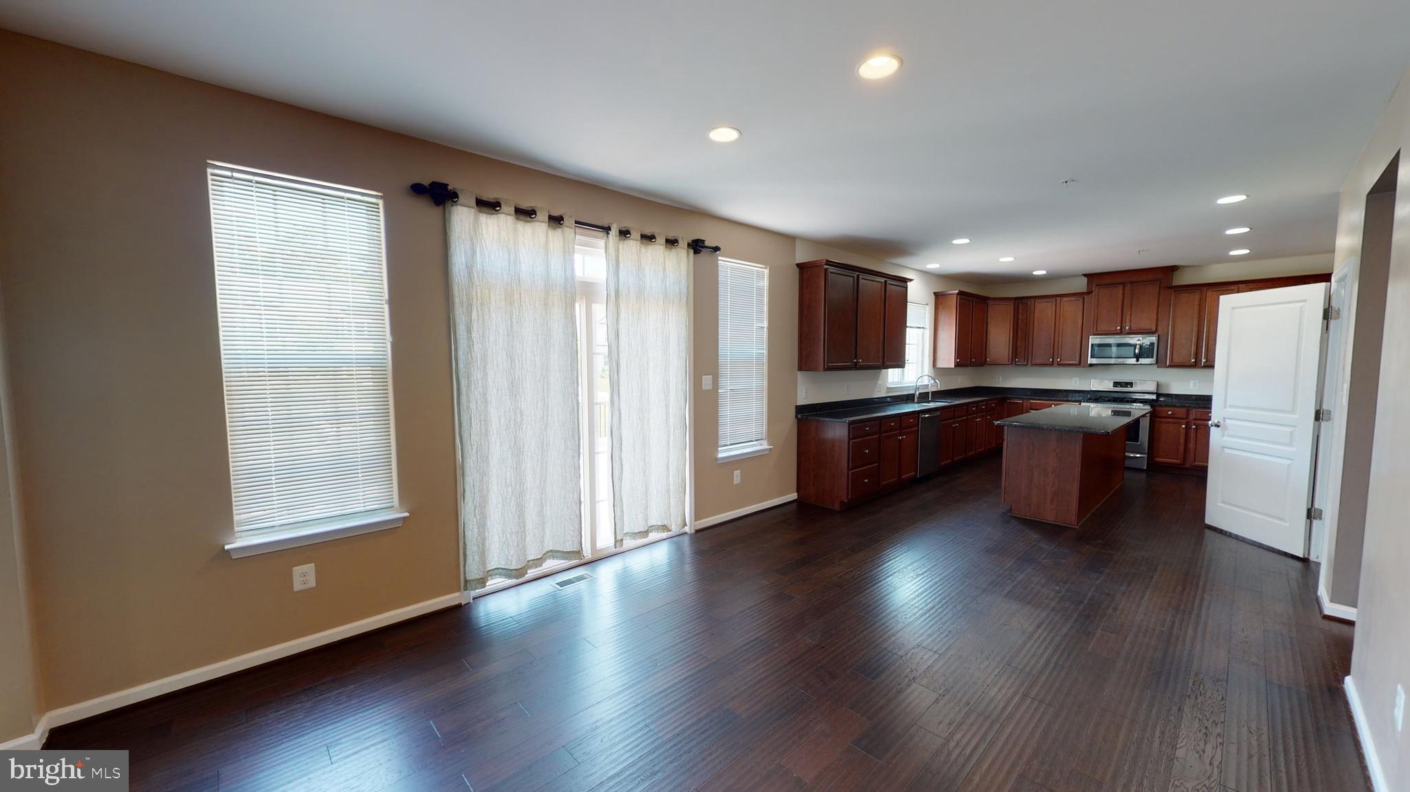 WOODLAND PARK AT WILDEWOOD - Residential