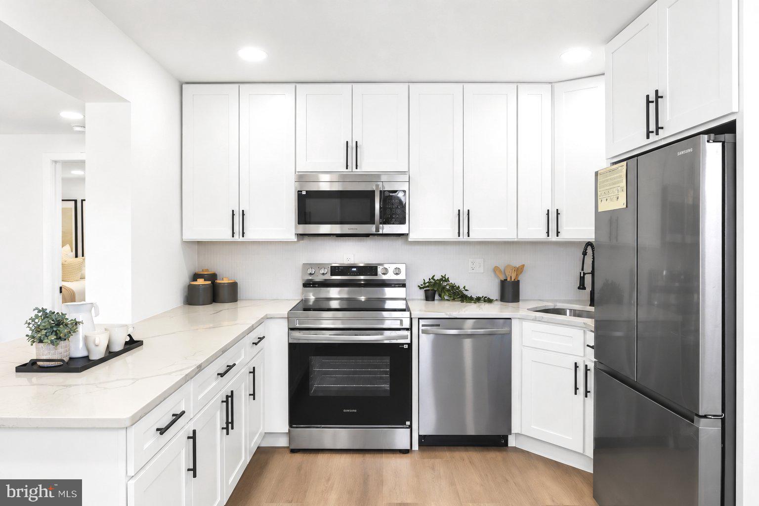 1002 MONKTON ROAD