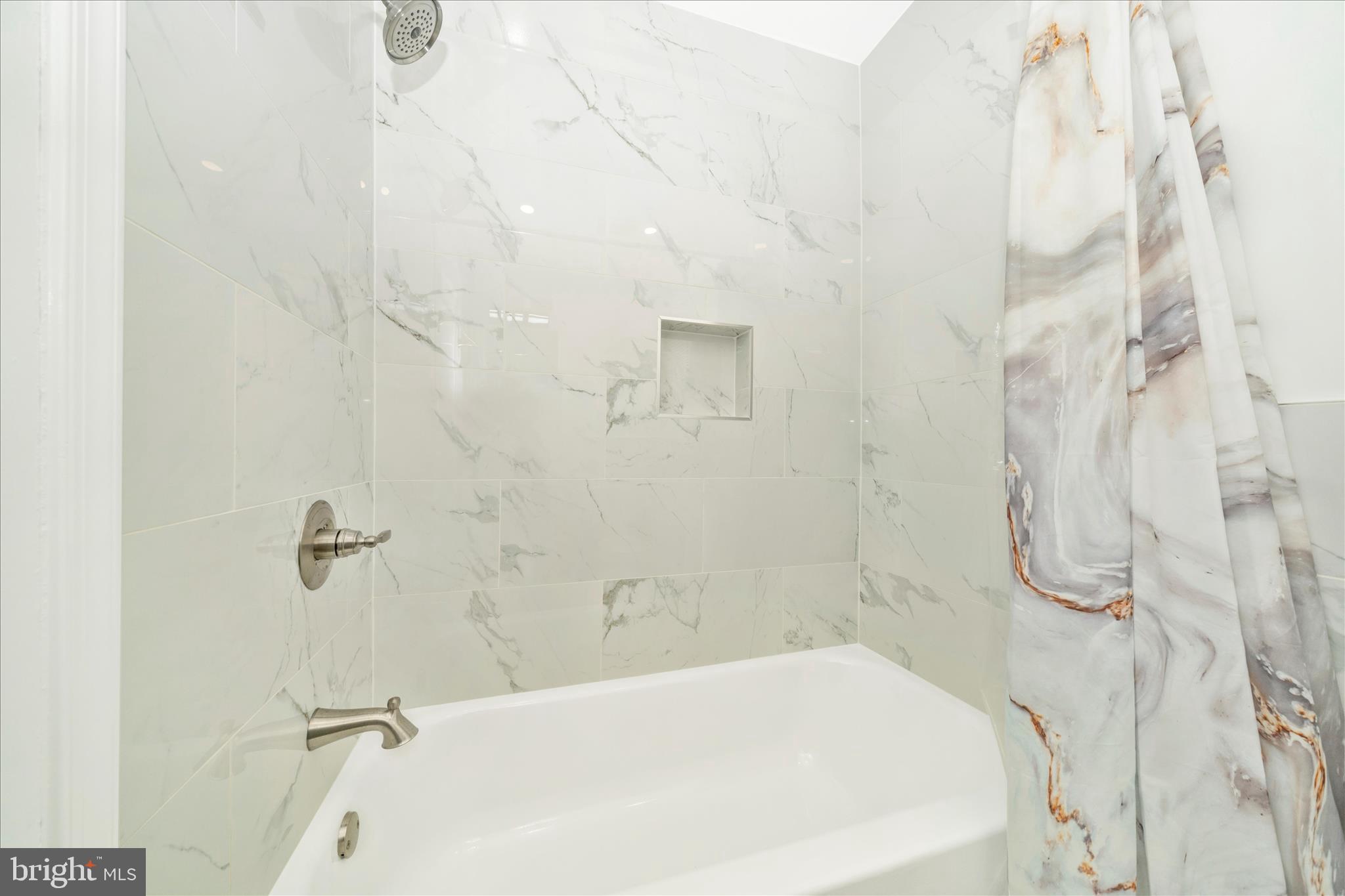 CHILLUM TERRACE - Residential