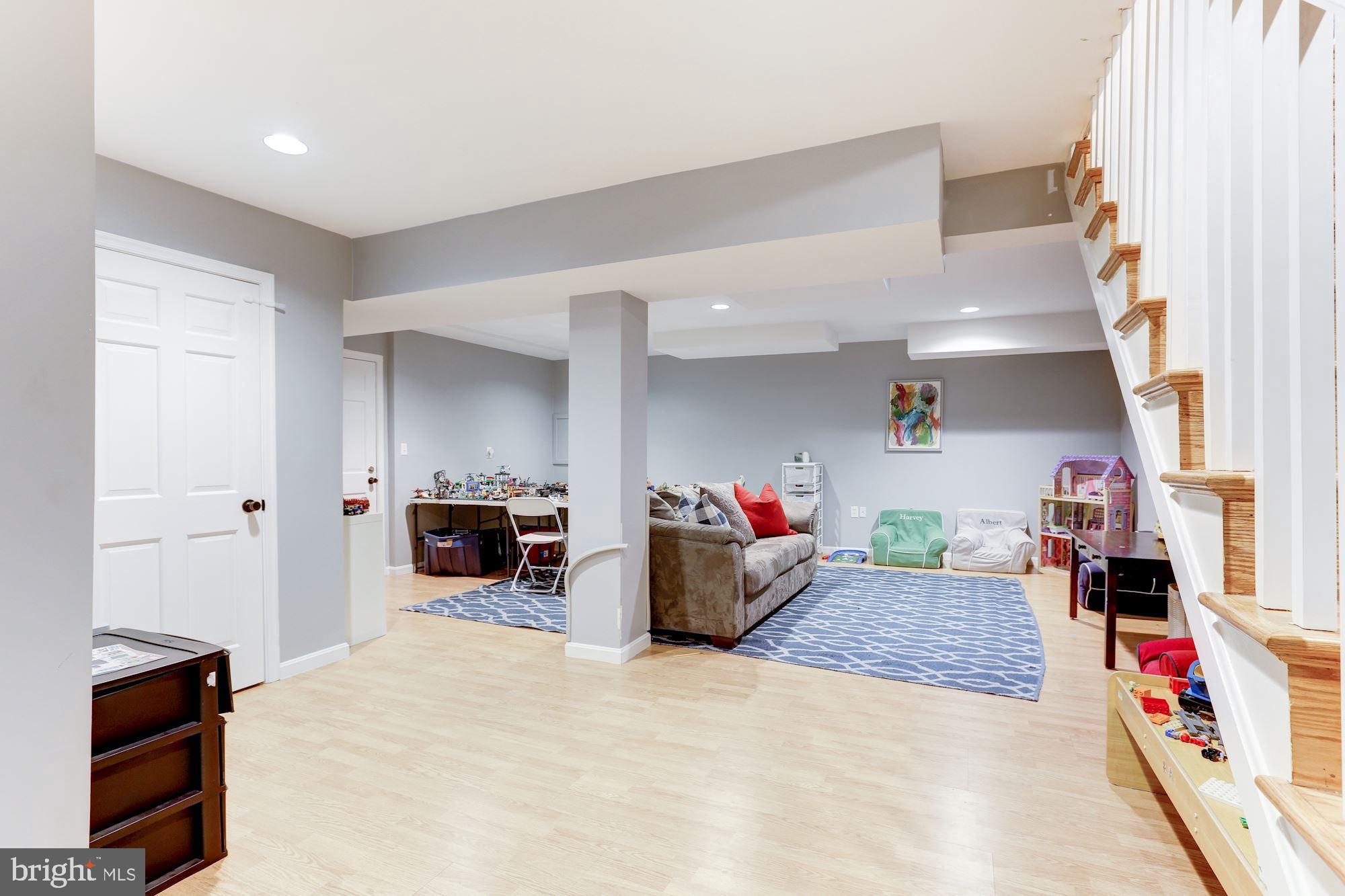 GREAT FALLS ESTATES - Residential