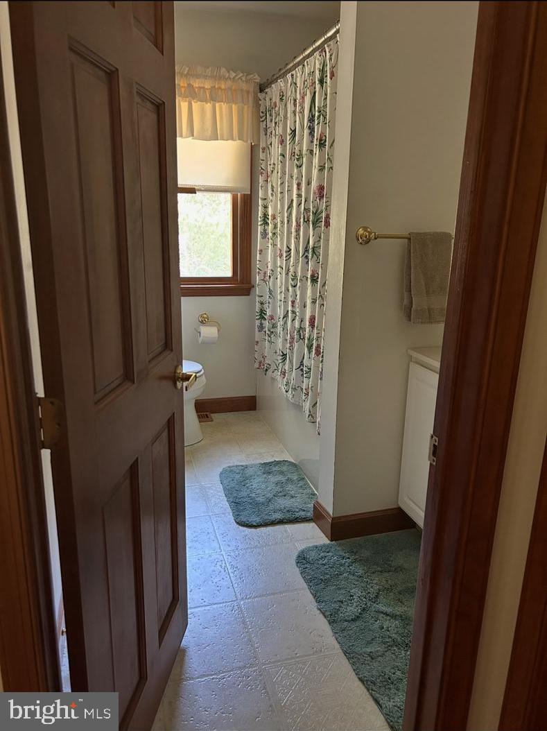 199 LAKEVIEW DRIVE S