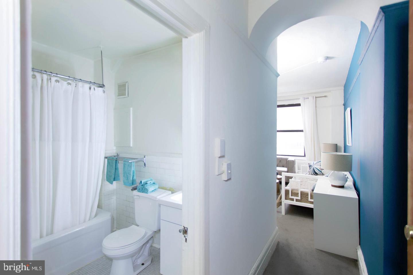 CENTER CITY - Residential Lease