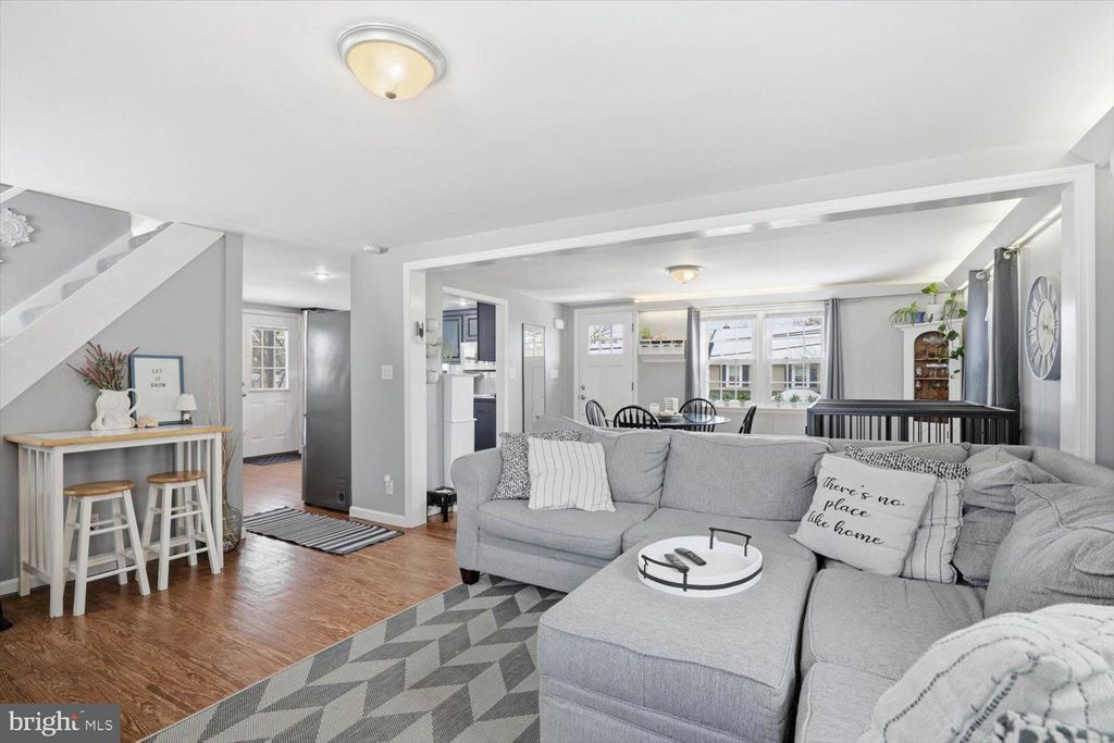 Photo of 141 E Hummelstown Street, ELIZABETHTOWN, PA 17022 (MLS # PALA2082628)