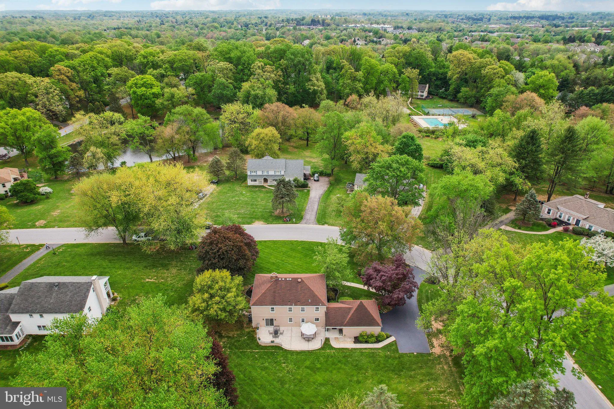 West Chester, Pennsylvania 19380, United States, 4 Bedrooms Bedrooms, ,3 BathroomsBathrooms,Residential,Pending,123642