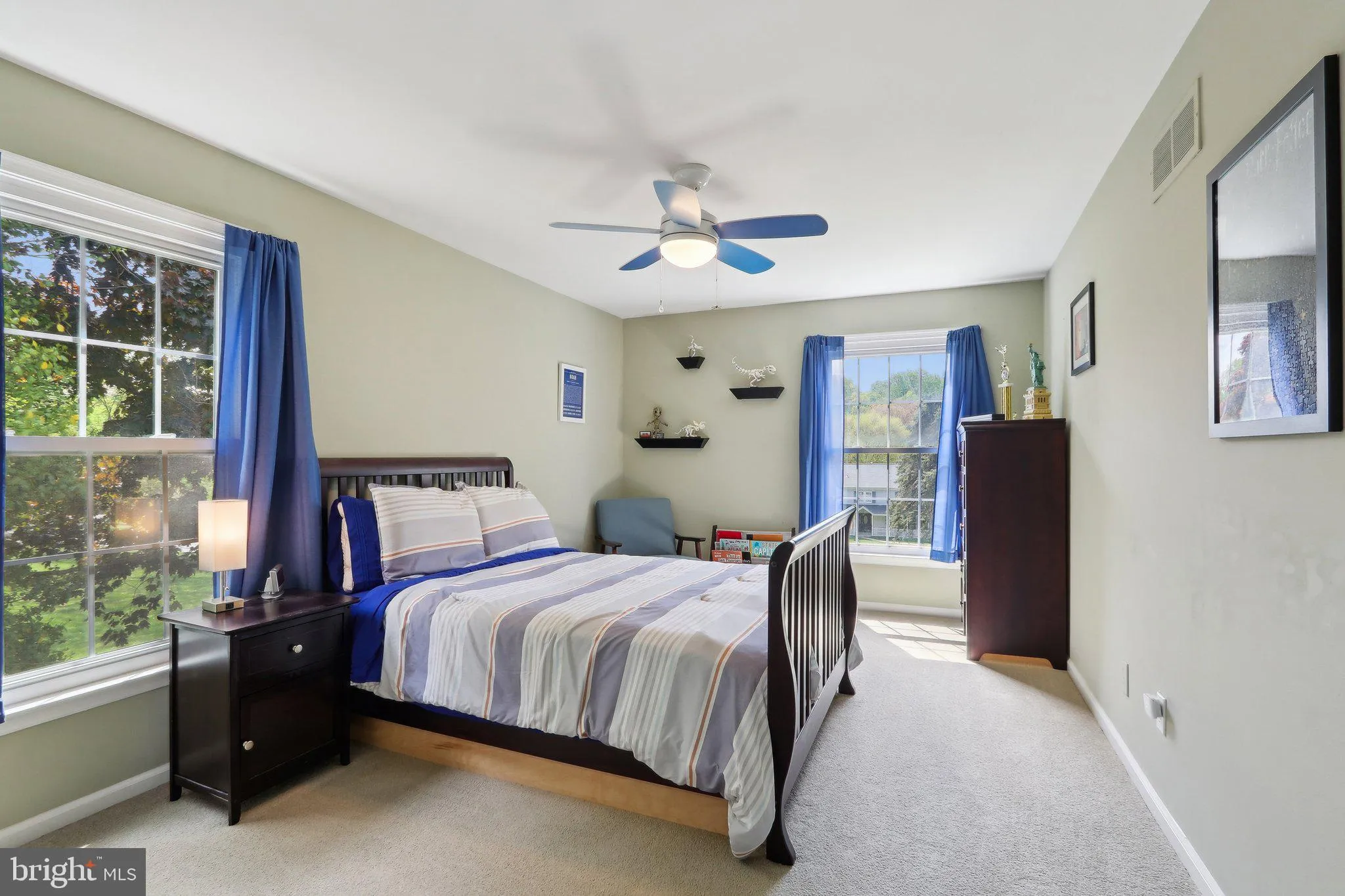 West Chester, Pennsylvania 19380, United States, 4 Bedrooms Bedrooms, ,3 BathroomsBathrooms,Residential,Pending,123642