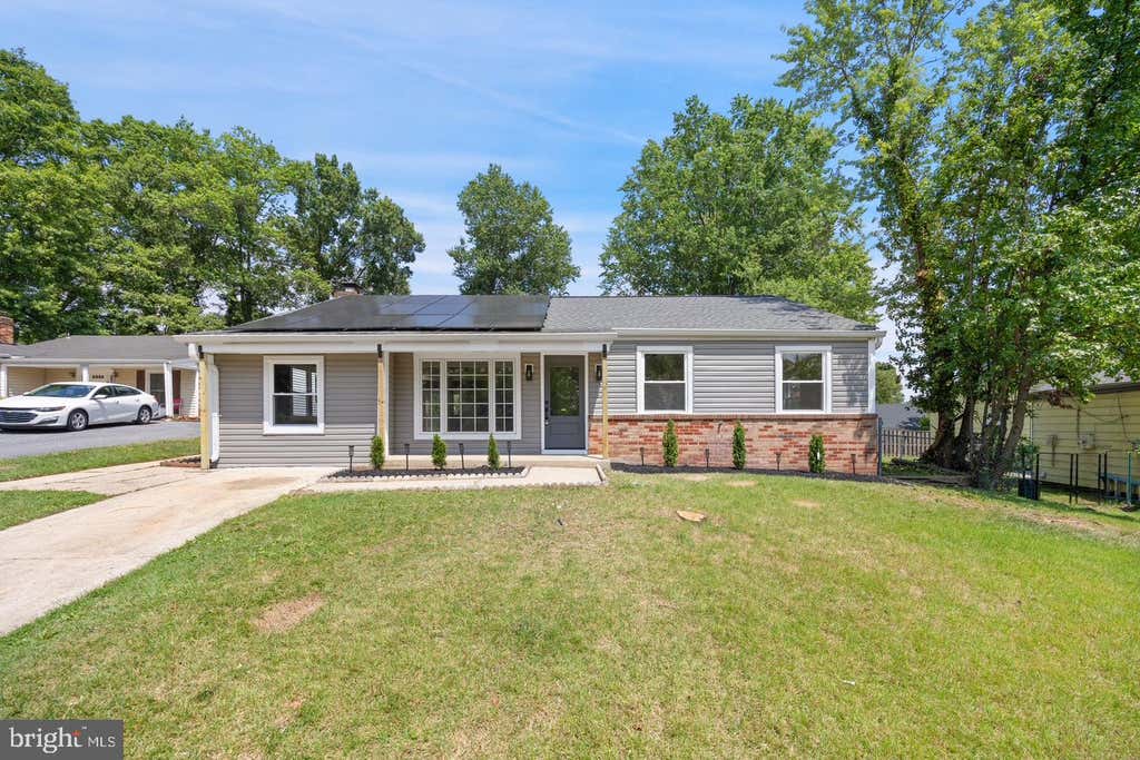 Photo of 13203 Clarington Court, LAUREL, MD 20708 (MLS # MDPG2215052)