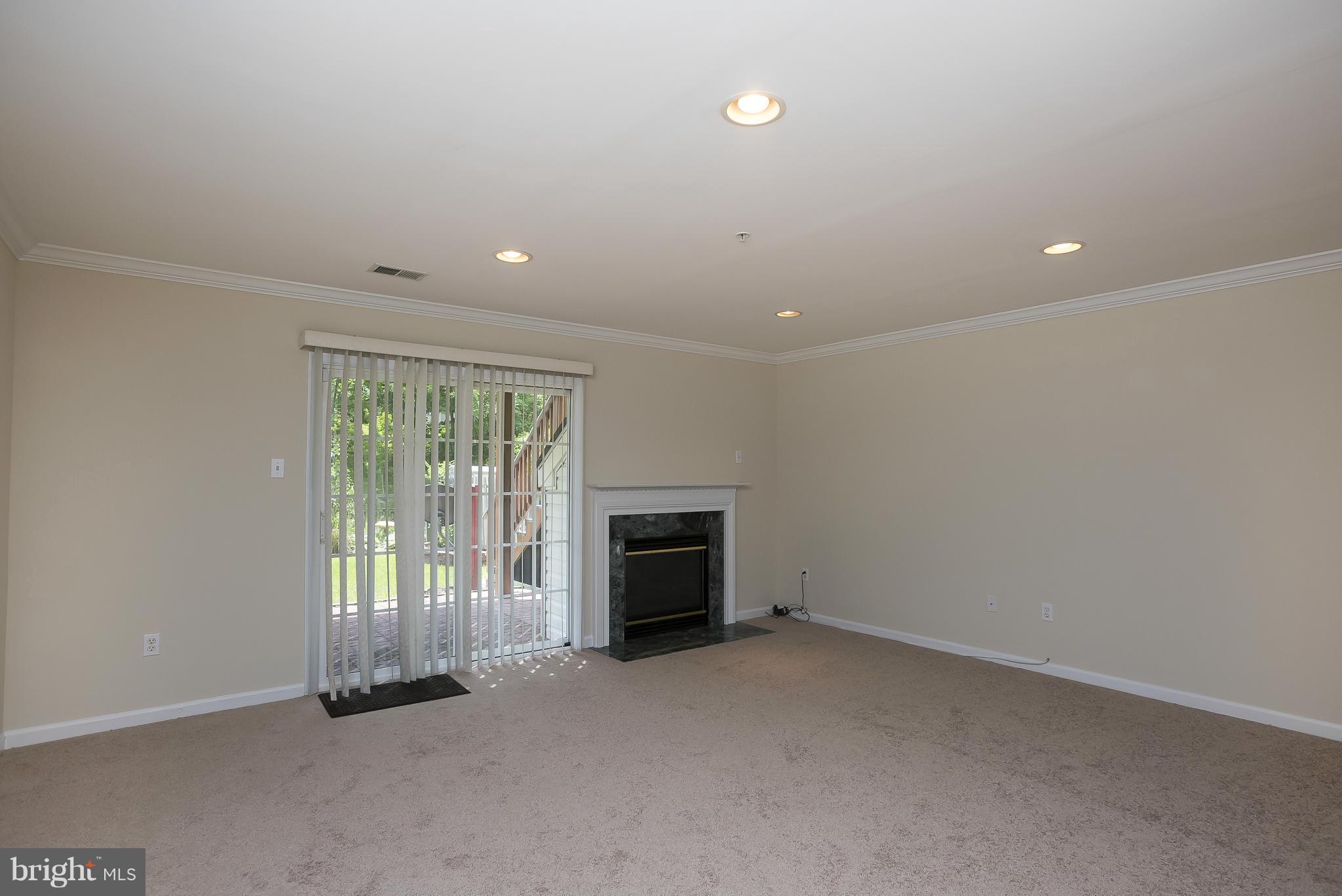 TWIN ARCH CROSSING - Residential