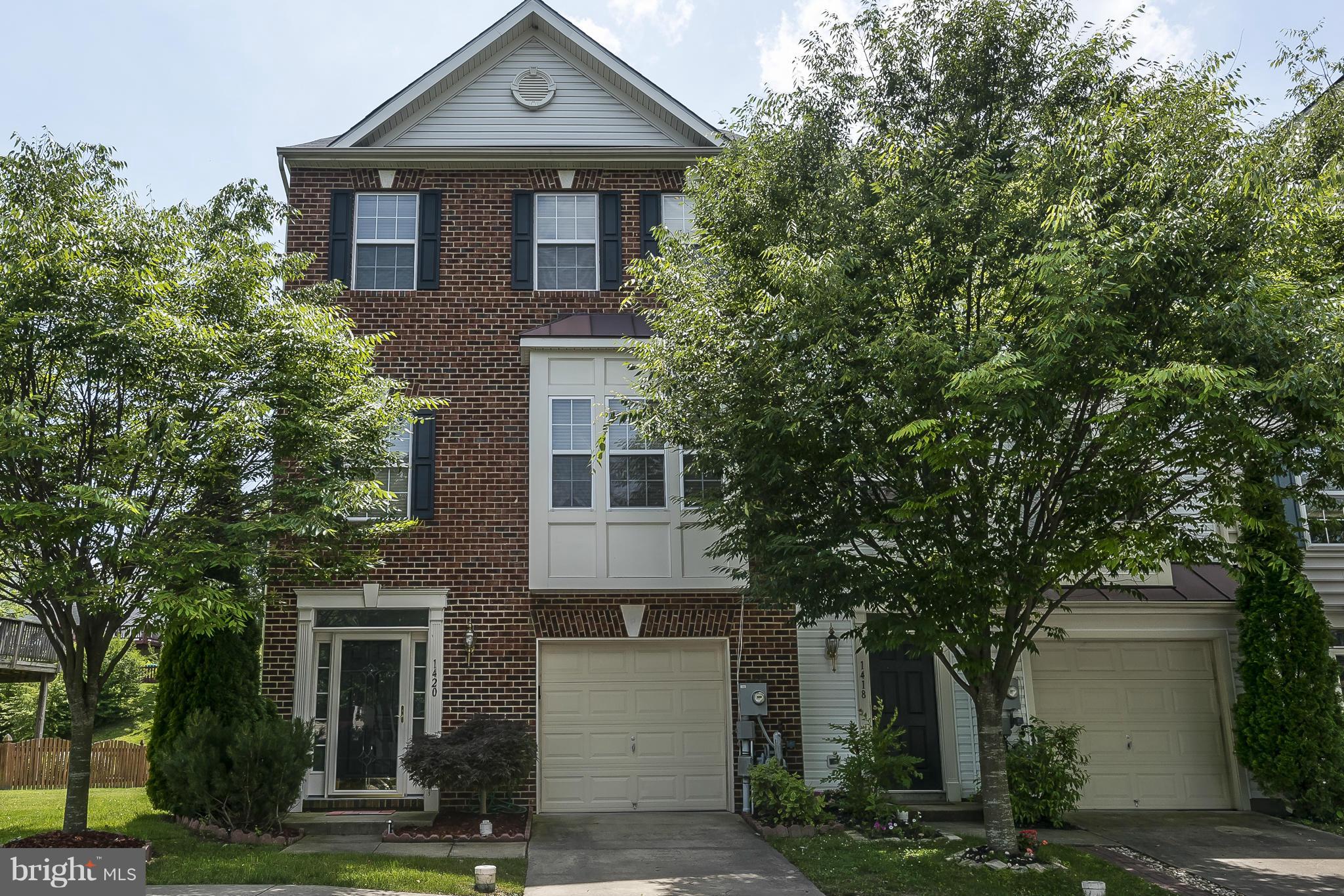 TWIN ARCH CROSSING - Residential