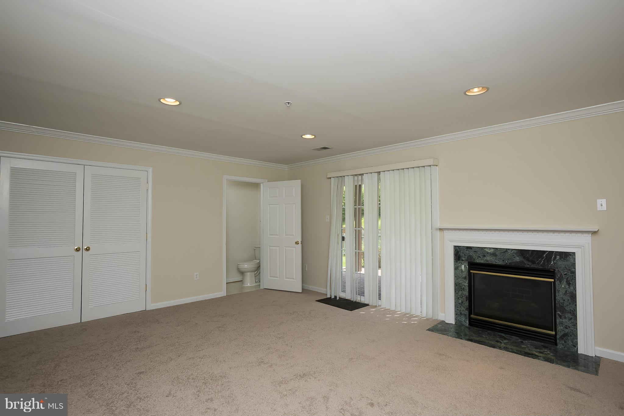 TWIN ARCH CROSSING - Residential