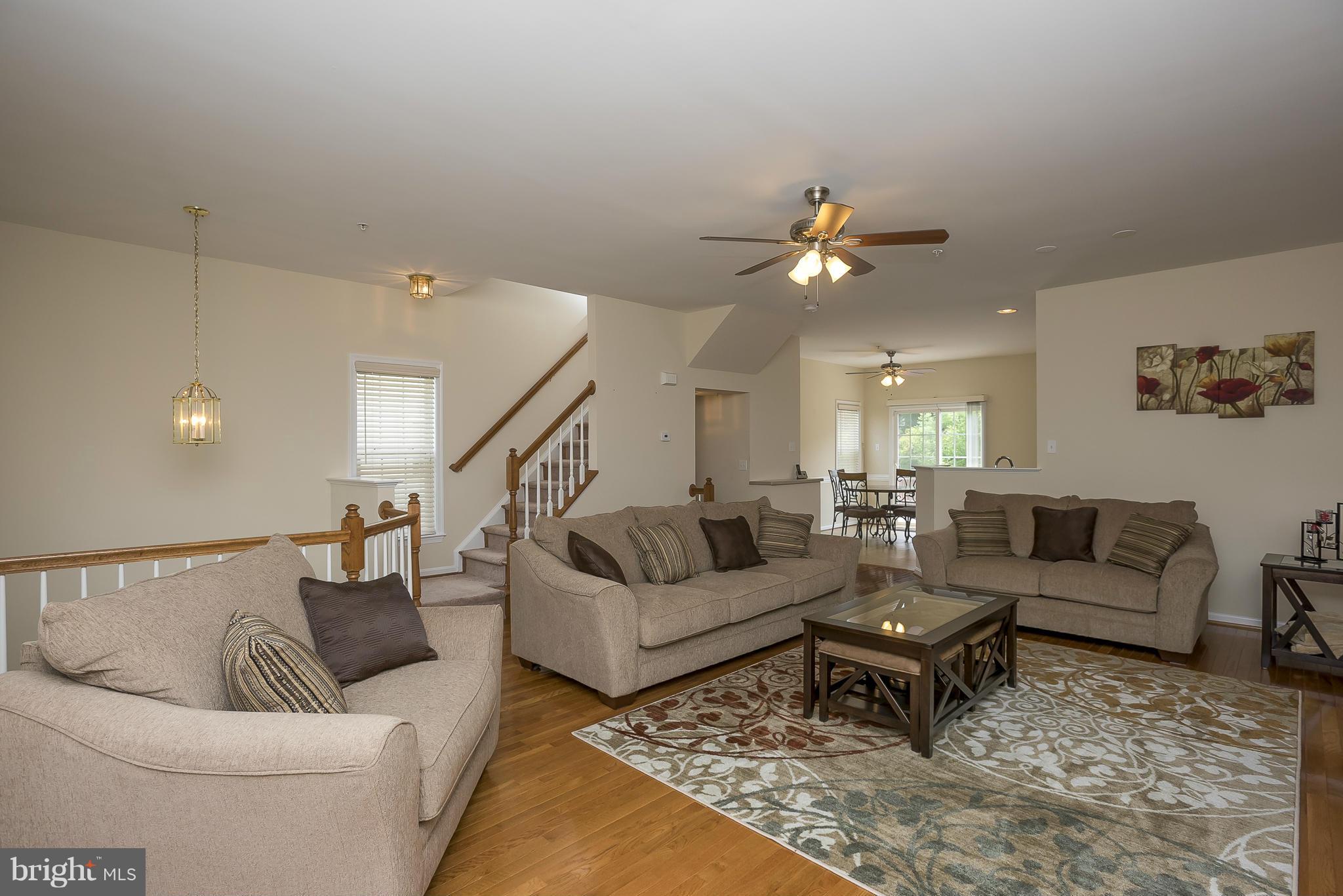 TWIN ARCH CROSSING - Residential