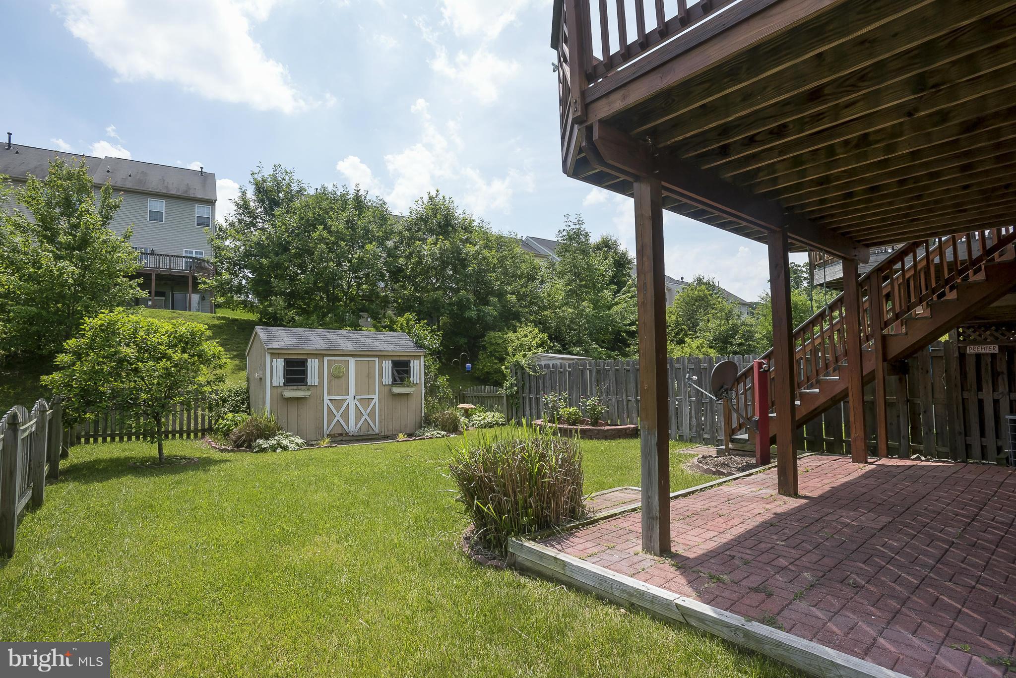 TWIN ARCH CROSSING - Residential