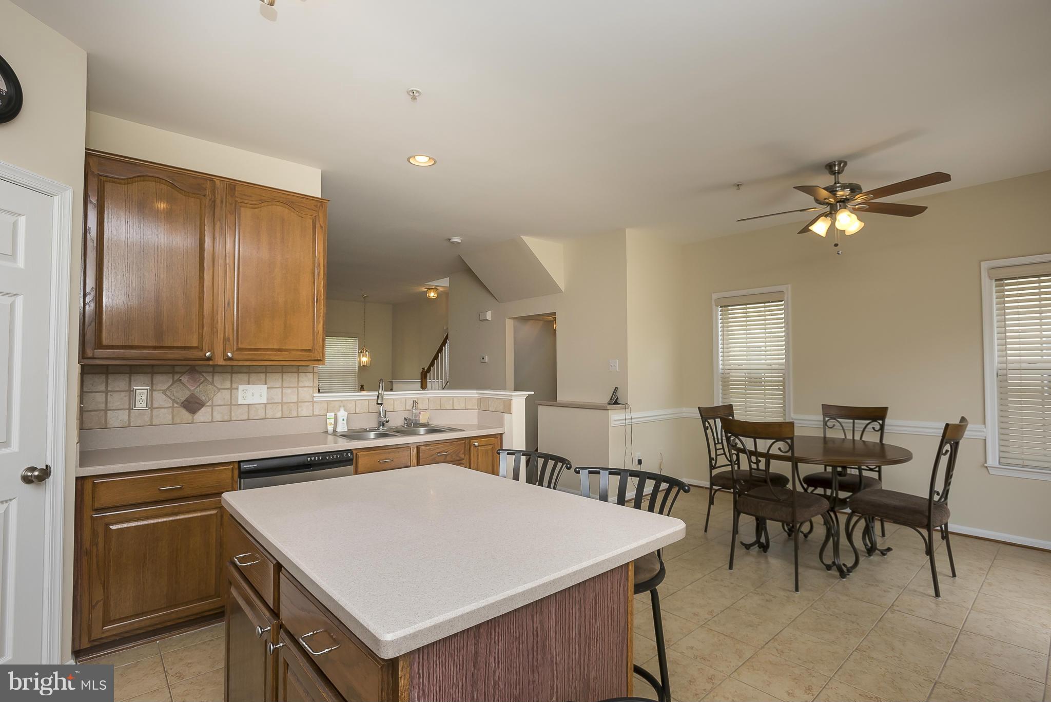 TWIN ARCH CROSSING - Residential