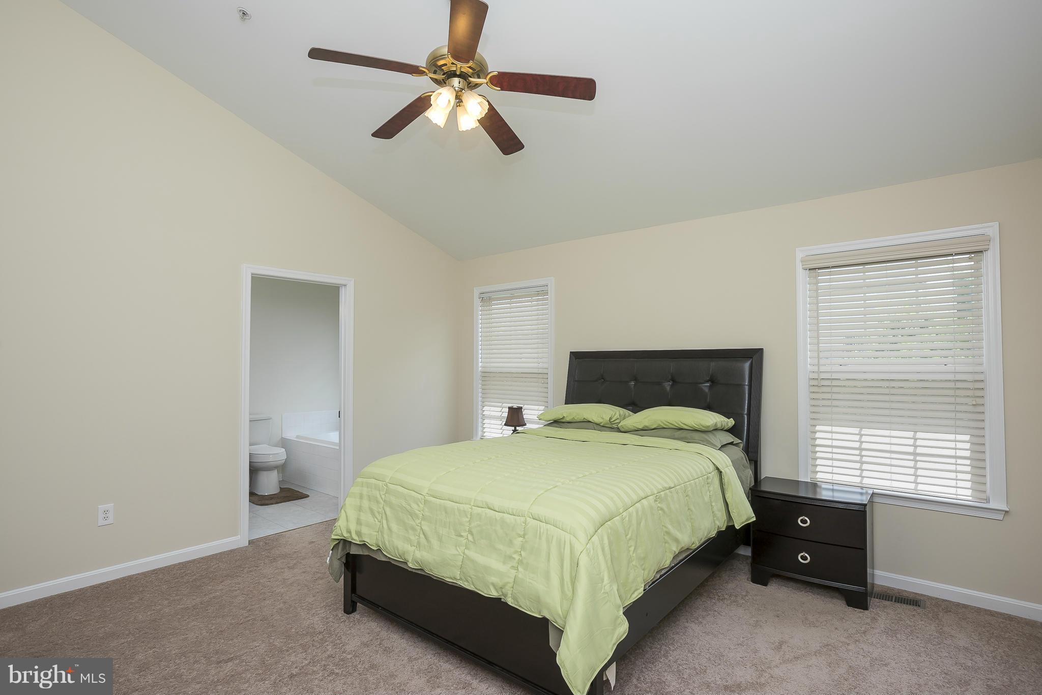 TWIN ARCH CROSSING - Residential