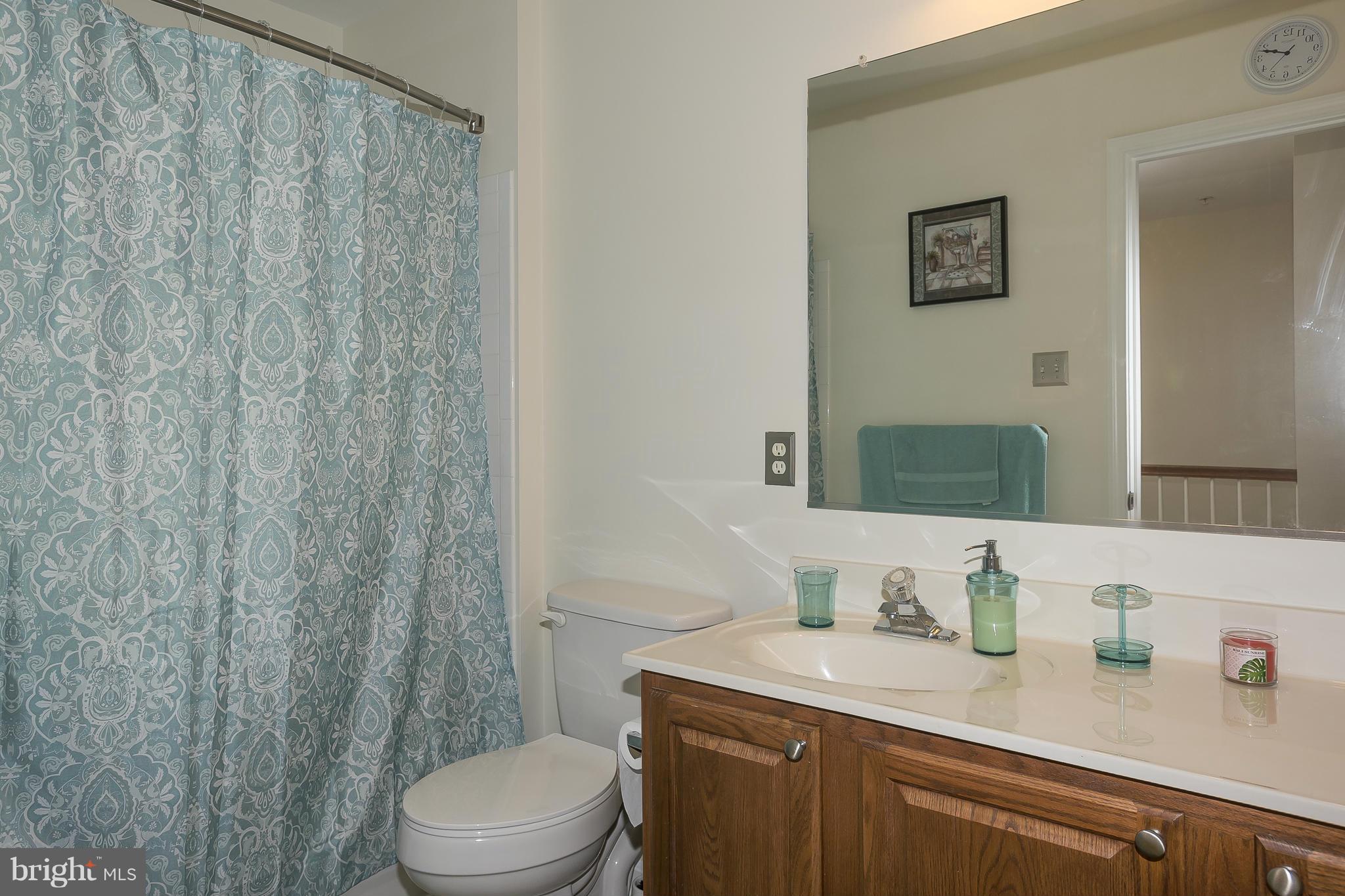 TWIN ARCH CROSSING - Residential