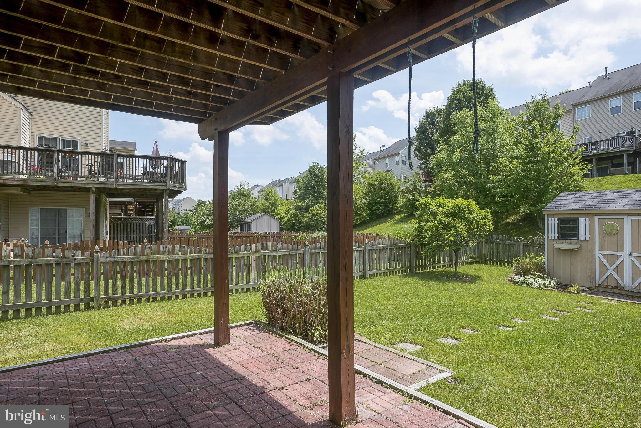 TWIN ARCH CROSSING - Residential