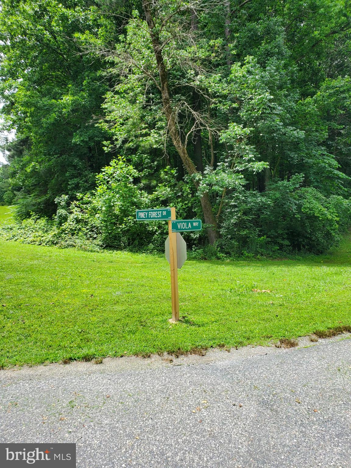 ROCKLAND CREEK ESTATES - Land