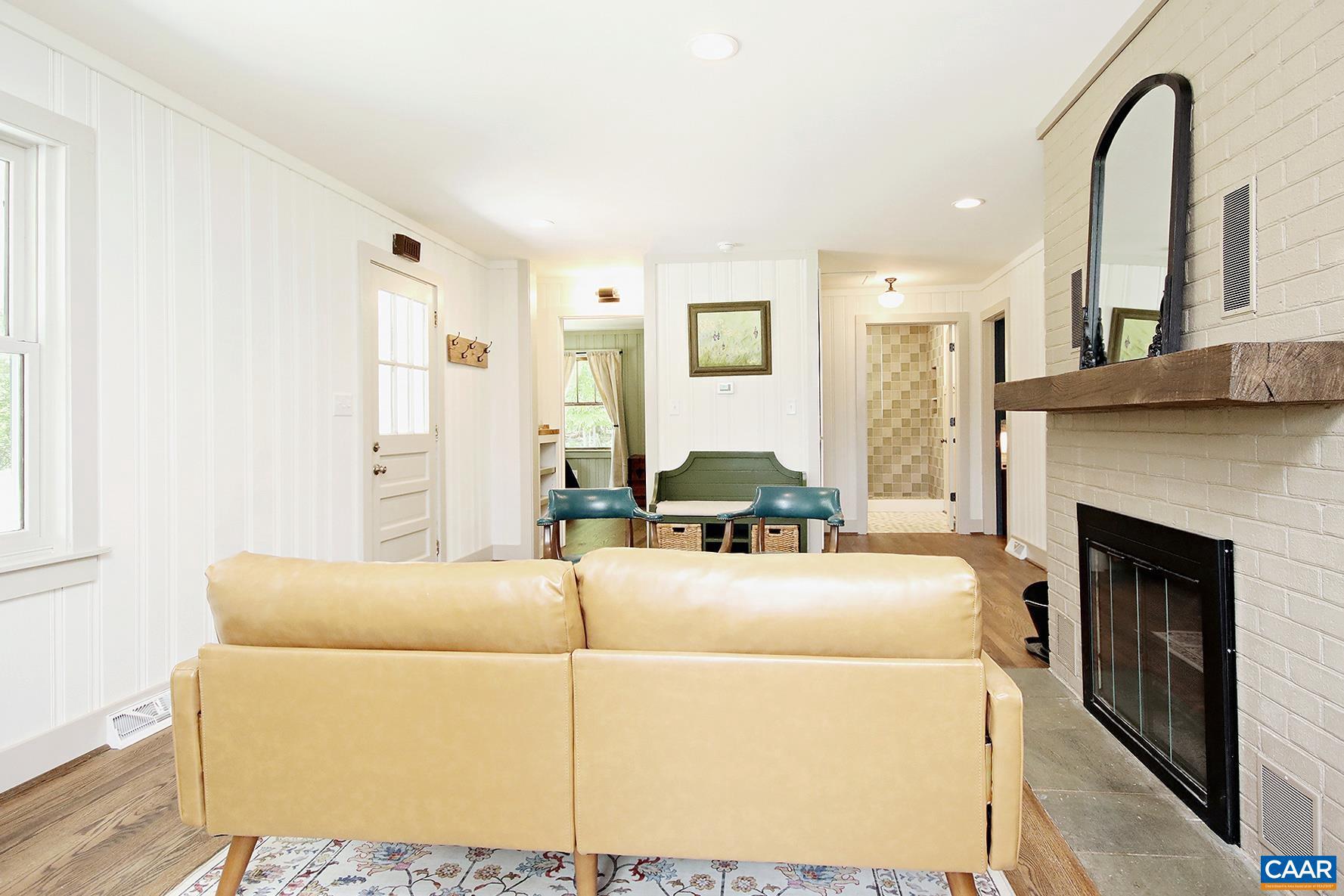 UNKNOWN - Residential Lease