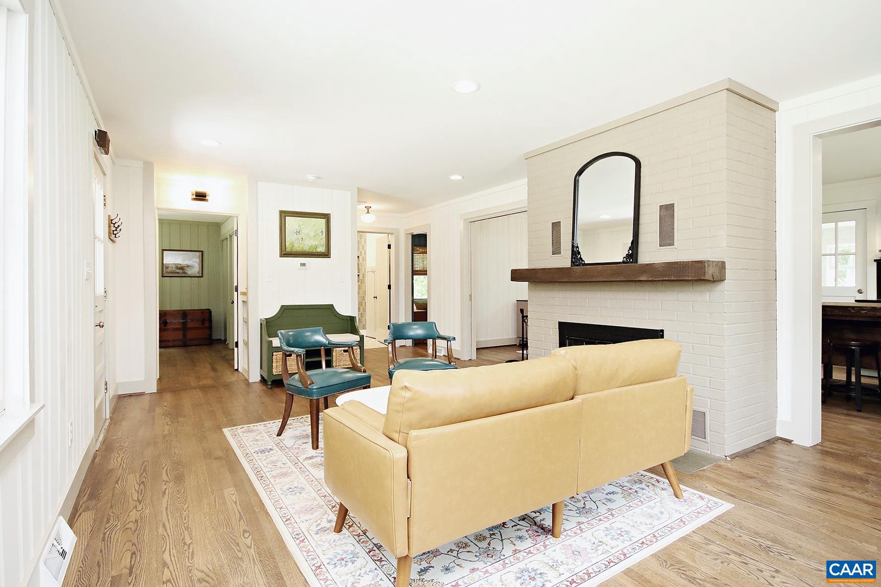 UNKNOWN - Residential Lease