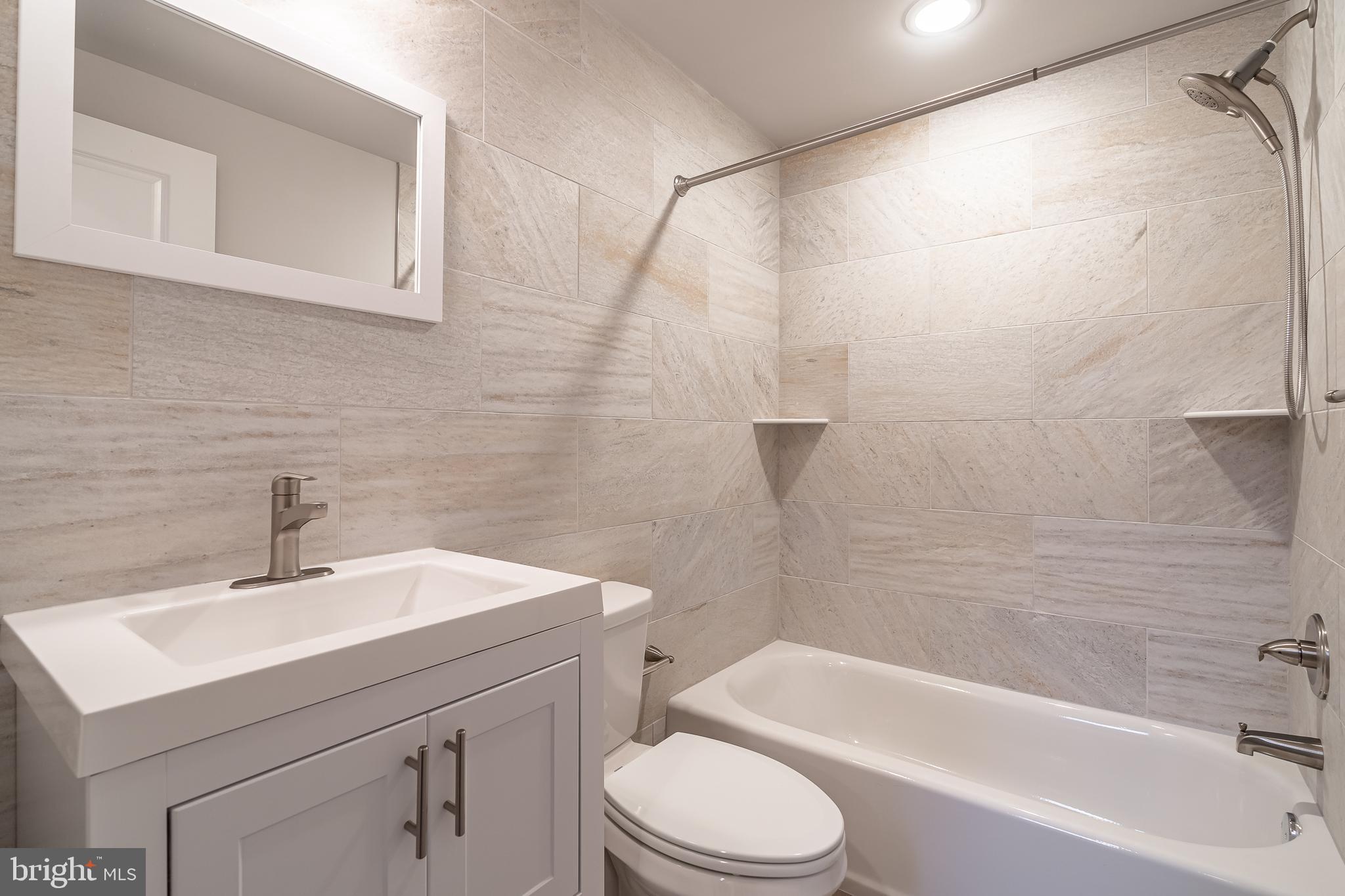 GRADUATE HOSPITAL - Residential Lease