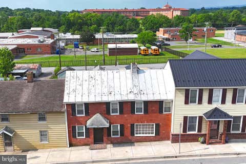 Townhouse For Sale - 324 E Main Street<br/> EMMITSBURG, MD 21727