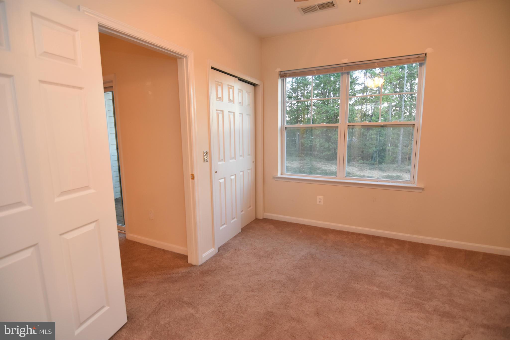 RESIDENCES AT WILDEWOOD - Residential Lease