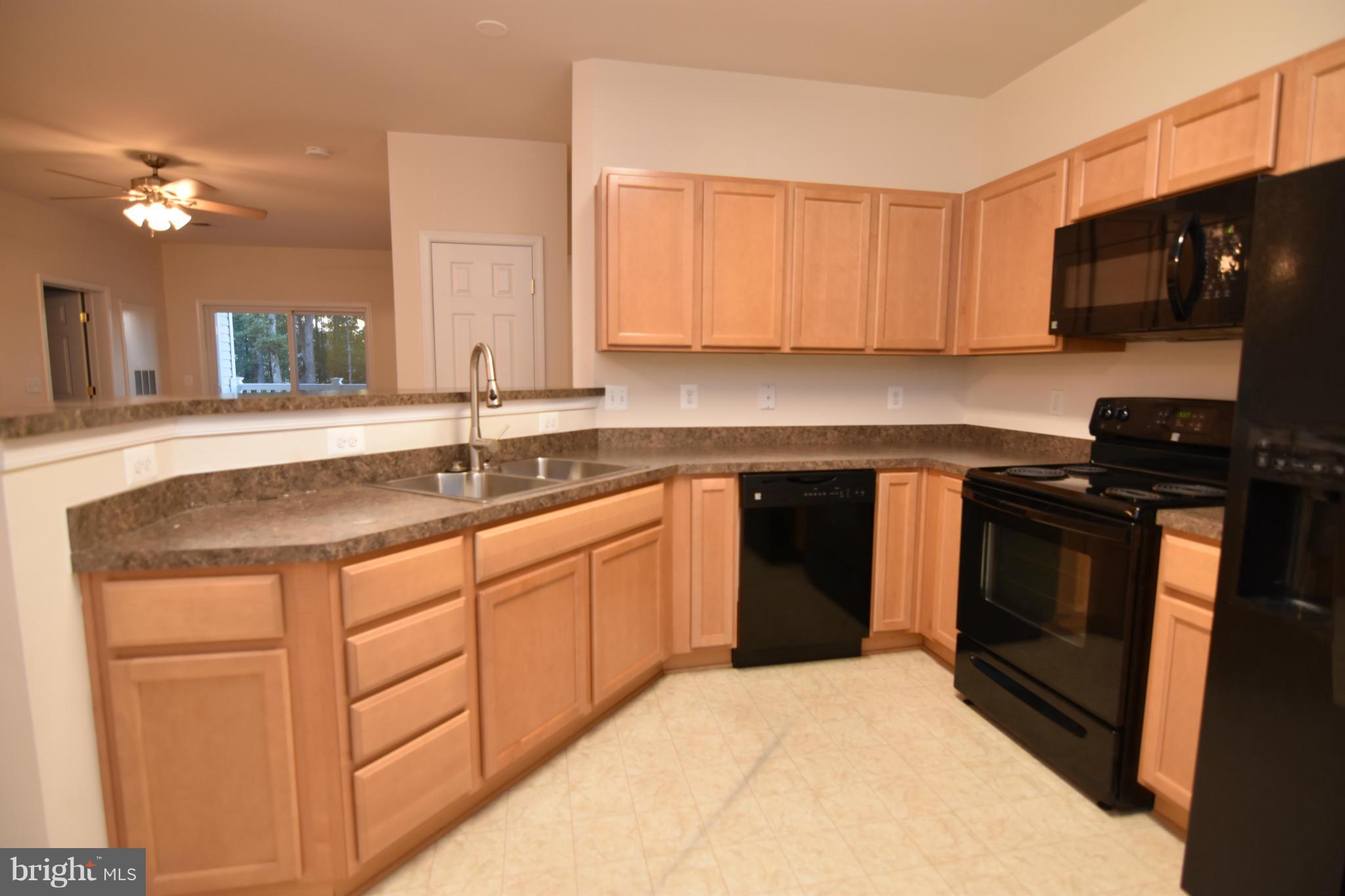 RESIDENCES AT WILDEWOOD - Residential Lease