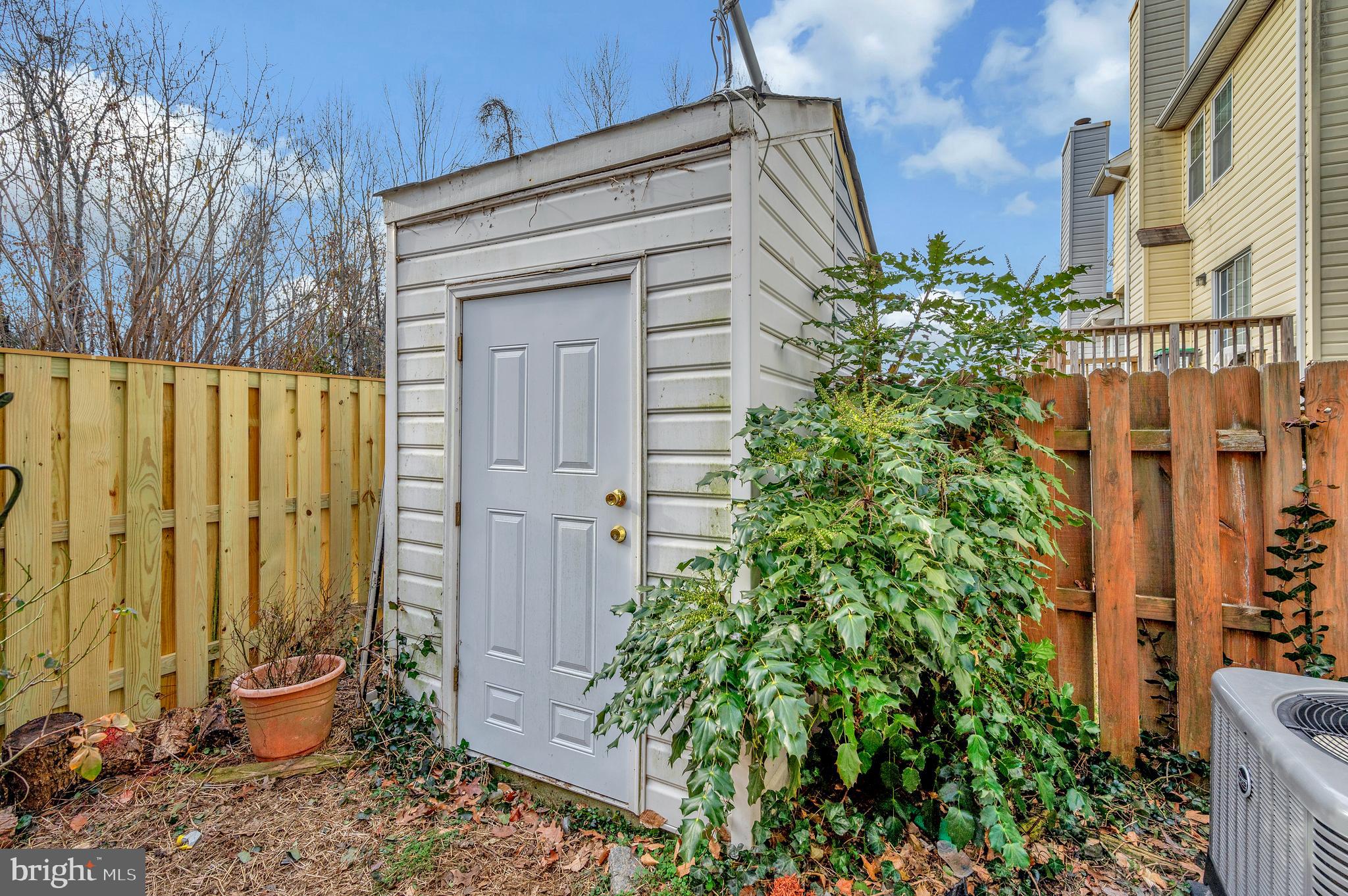 POTOMAC HILLS - Residential