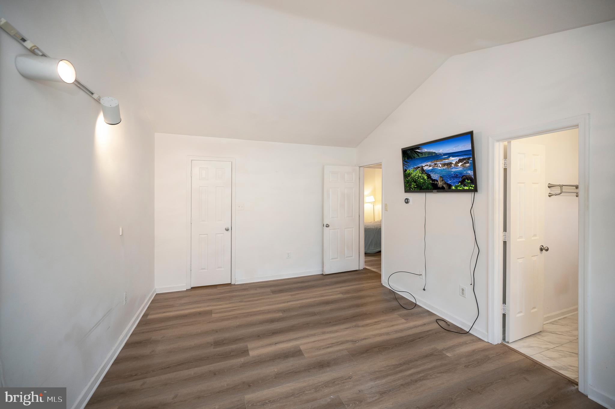 POTOMAC HILLS - Residential