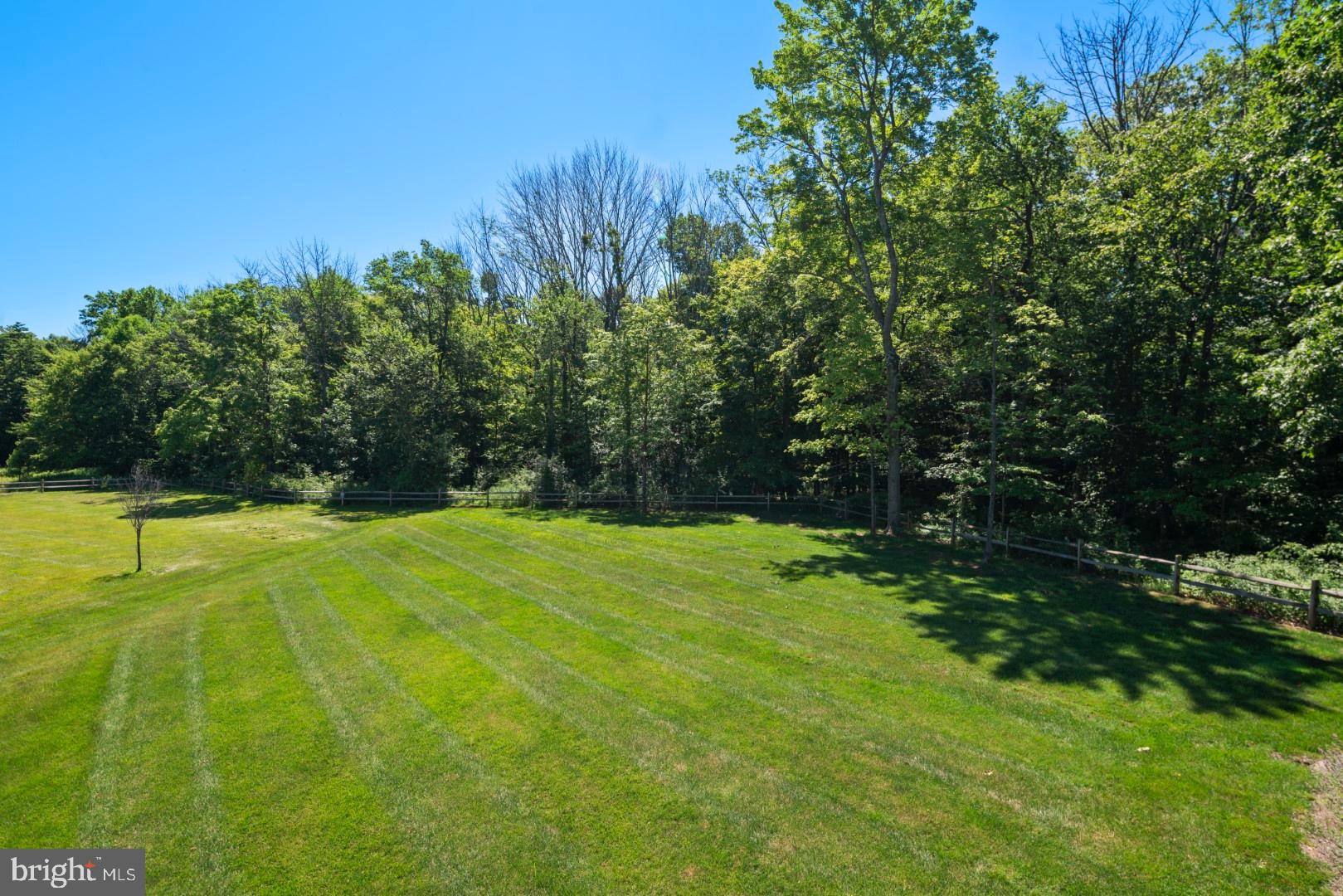 ESTATE AT MILL CREEK - Residential