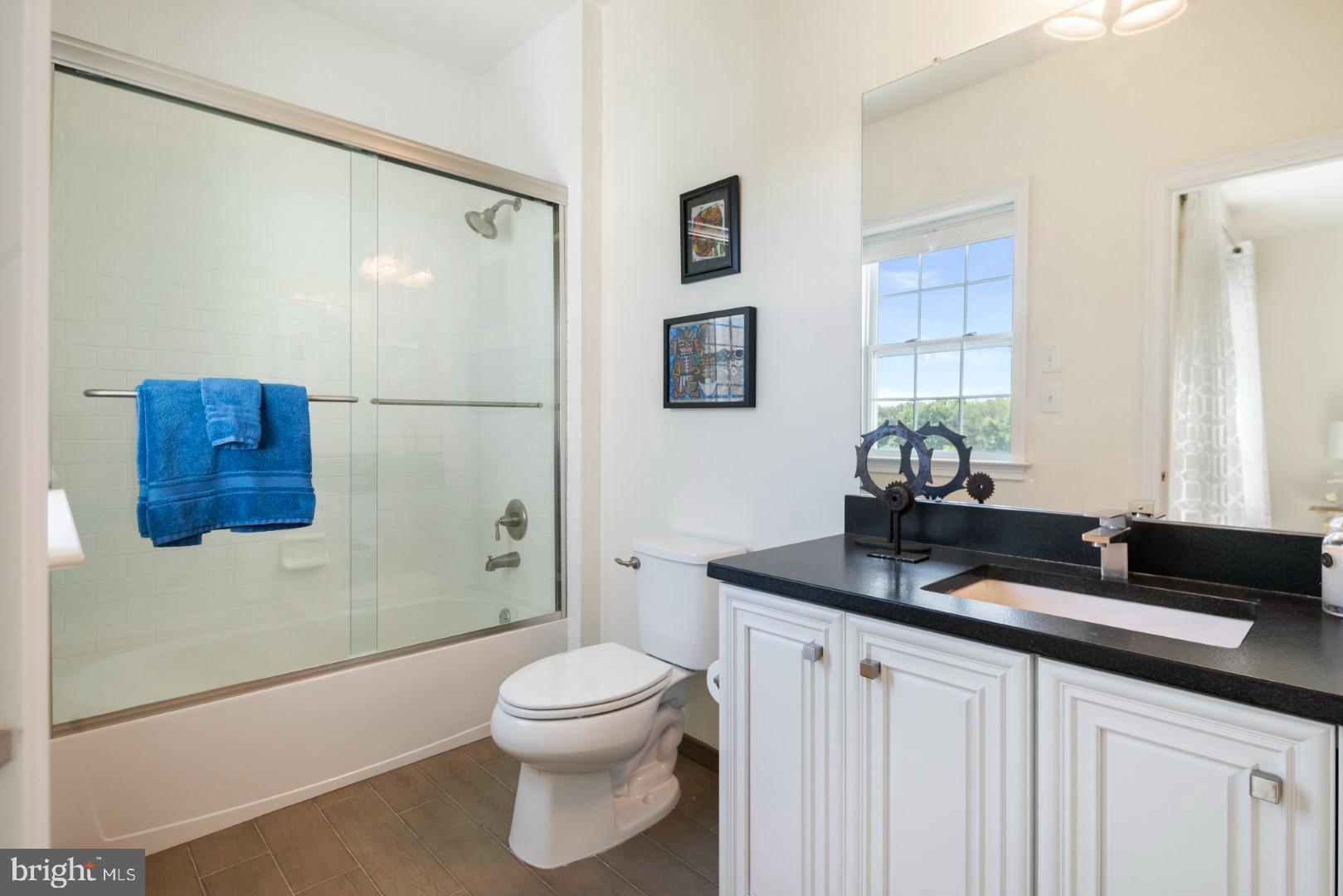 ESTATE AT MILL CREEK - Residential