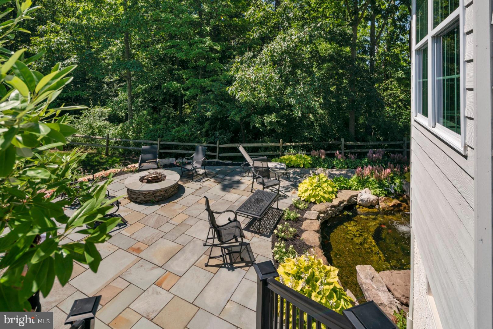 ESTATE AT MILL CREEK - Residential