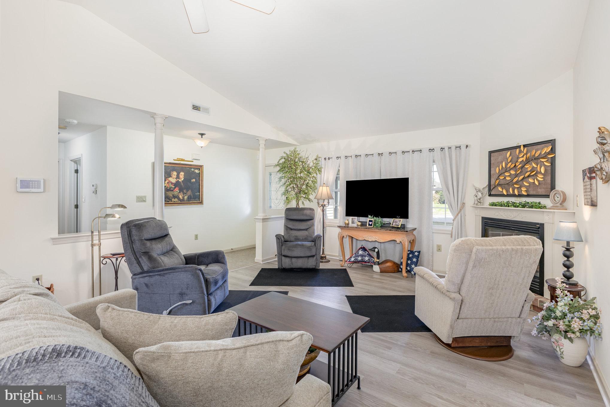 ARBOR GATE - Residential