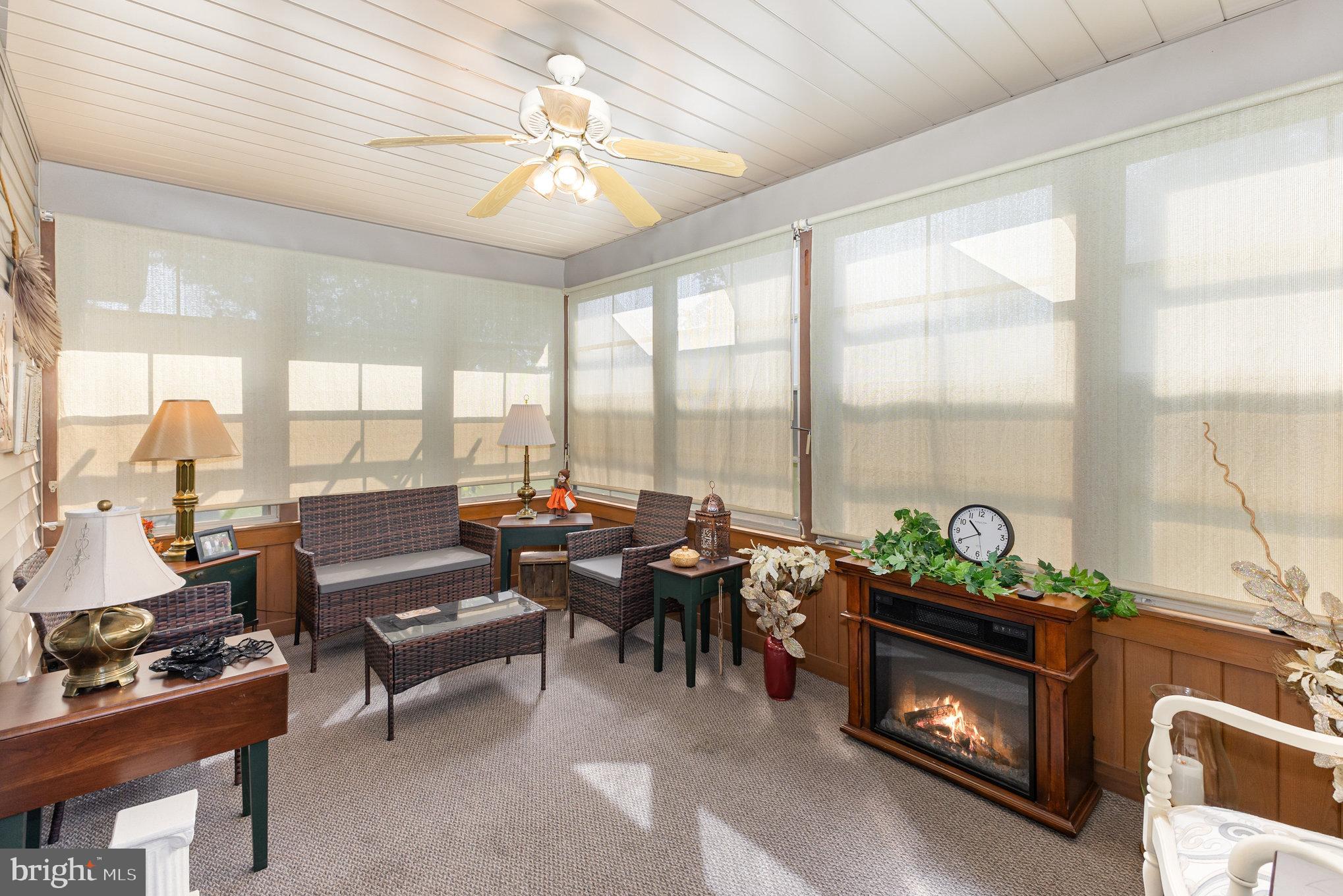 ARBOR GATE - Residential