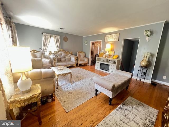 1 KENWOOD AVENUE