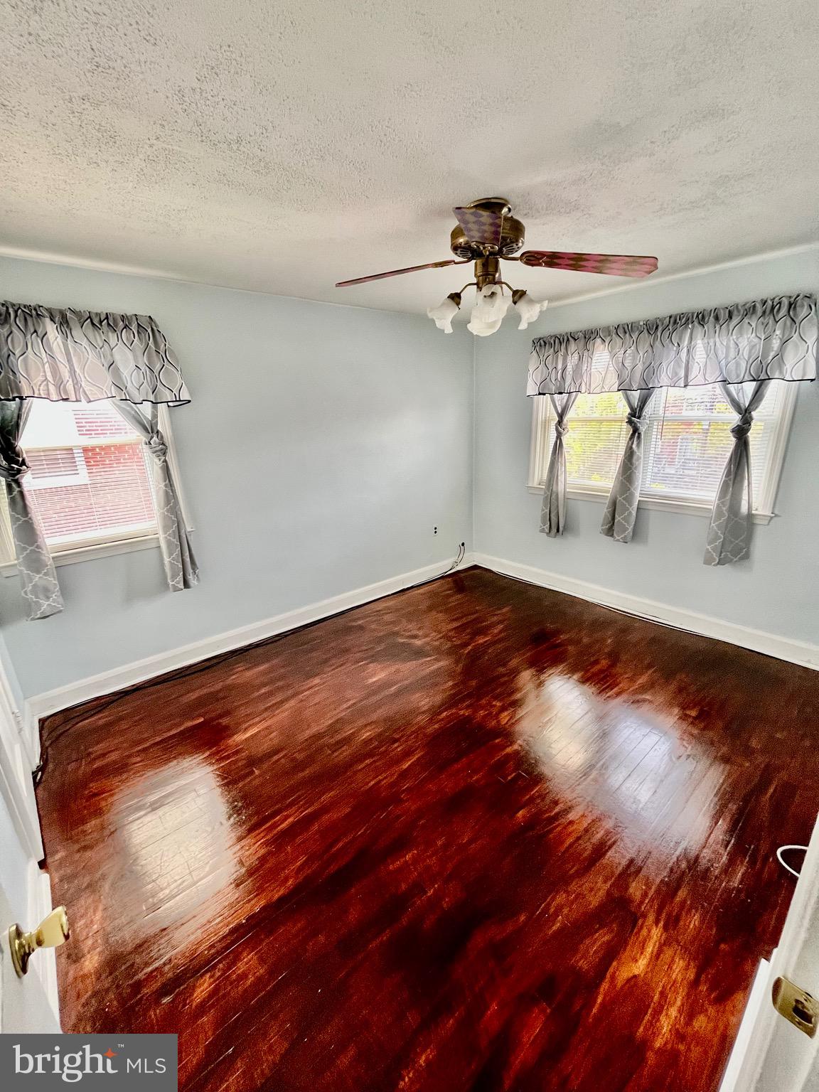 HAWTHORNE - Residential