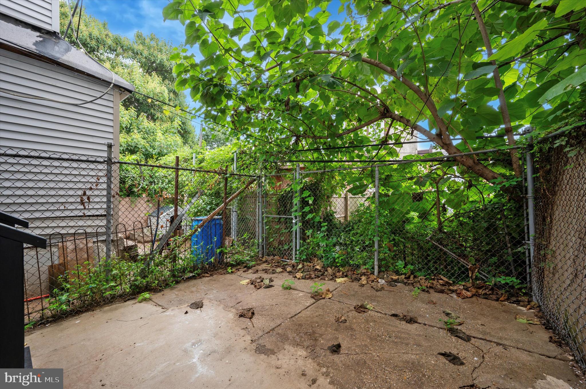 LOGAN - Residential Lease