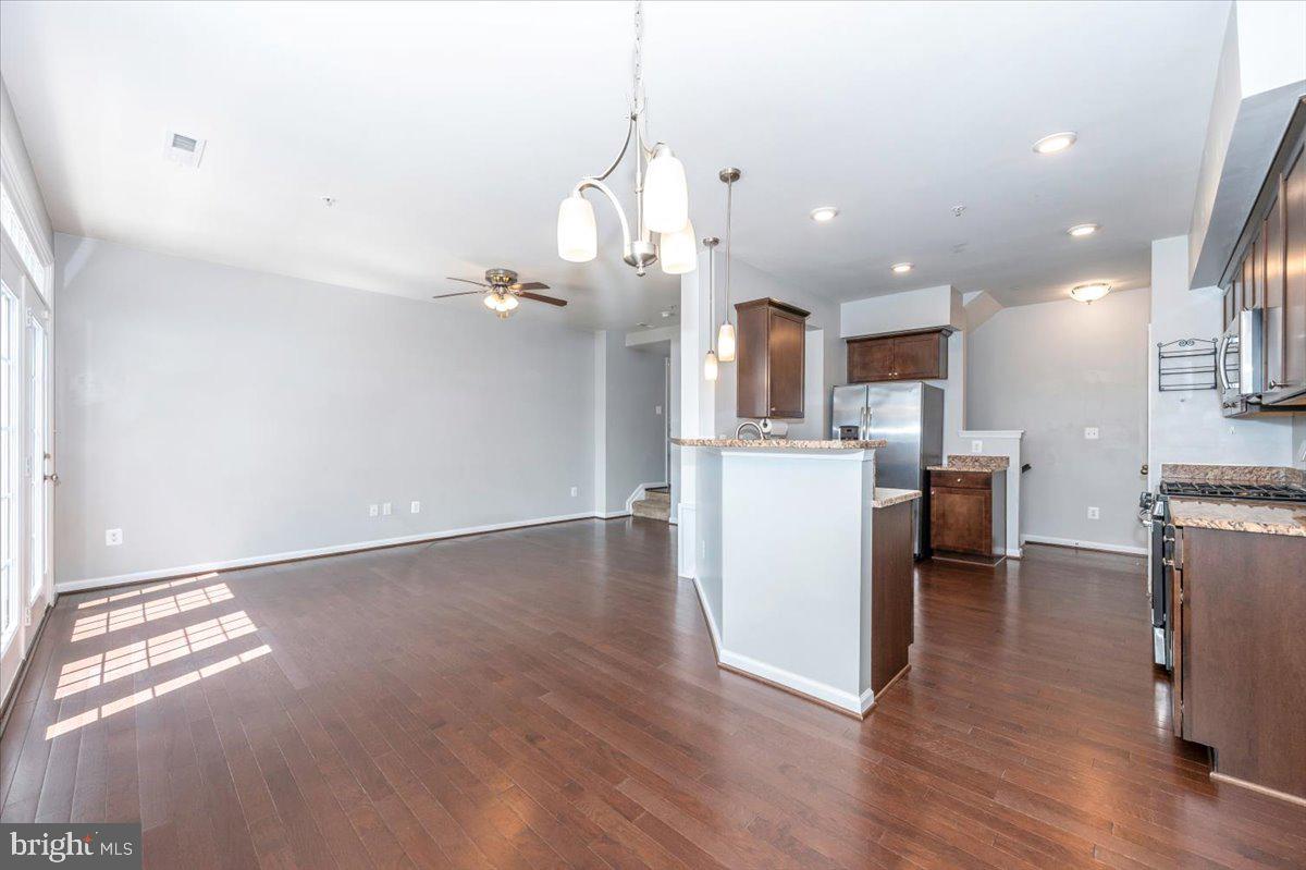 JEFFERSON PLACE - Residential