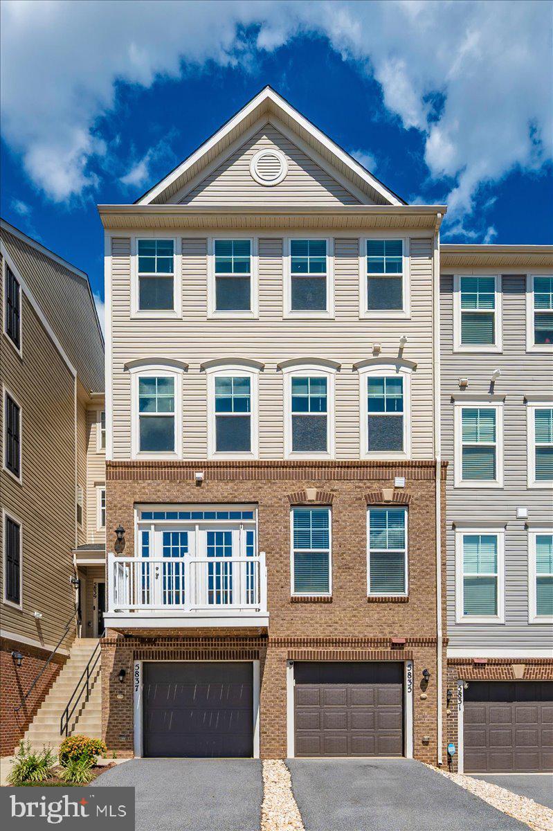 JEFFERSON PLACE - Residential