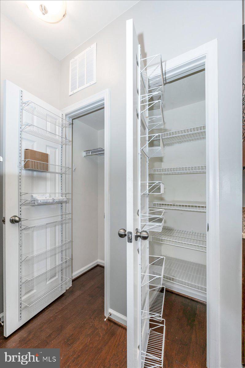 JEFFERSON PLACE - Residential