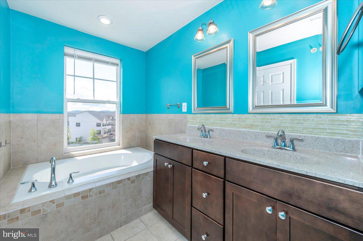 JEFFERSON PLACE - Residential