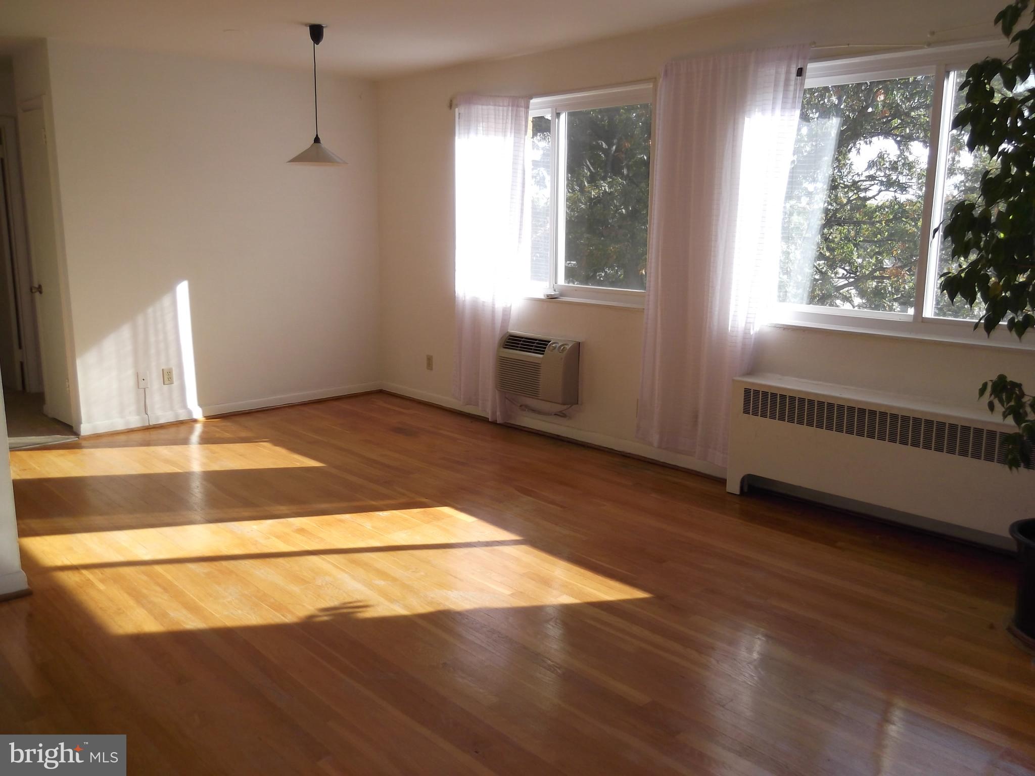 2059 N WOODSTOCK STREET 306