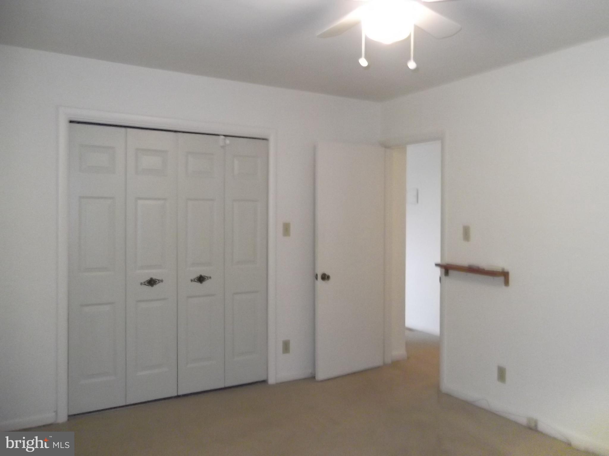 BEVERLY ARMS - Residential Lease