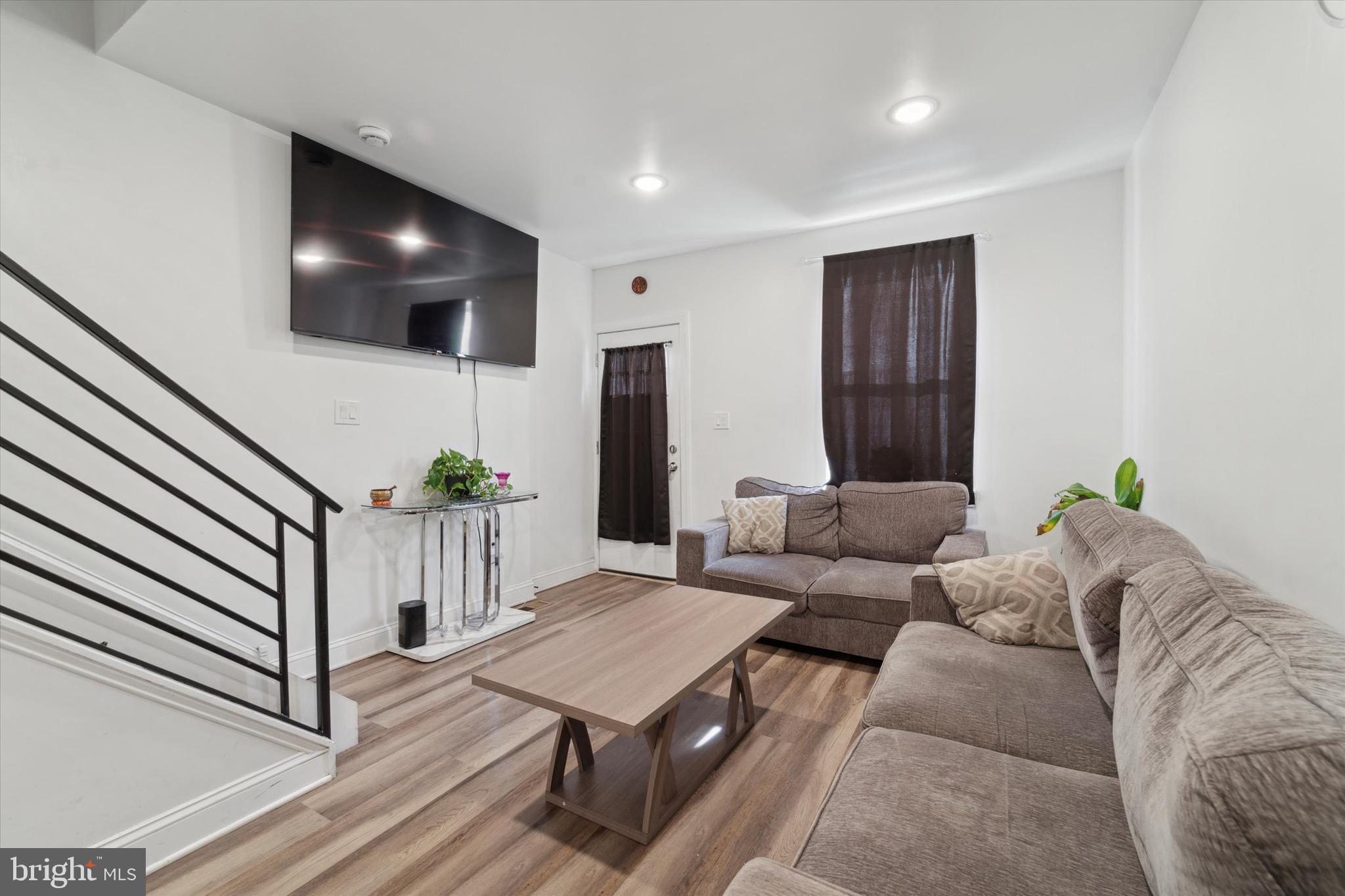 MANTUA - Residential