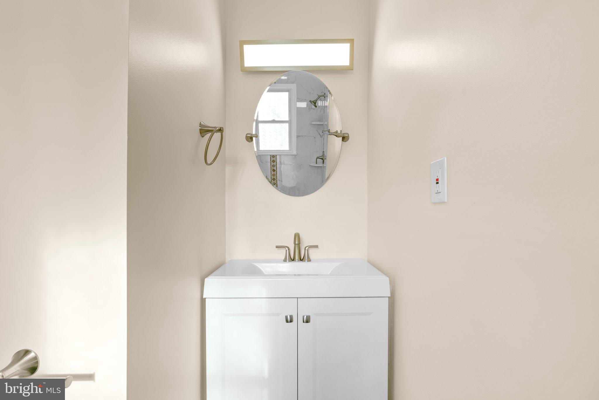 AUTH VILLAGE - Residential